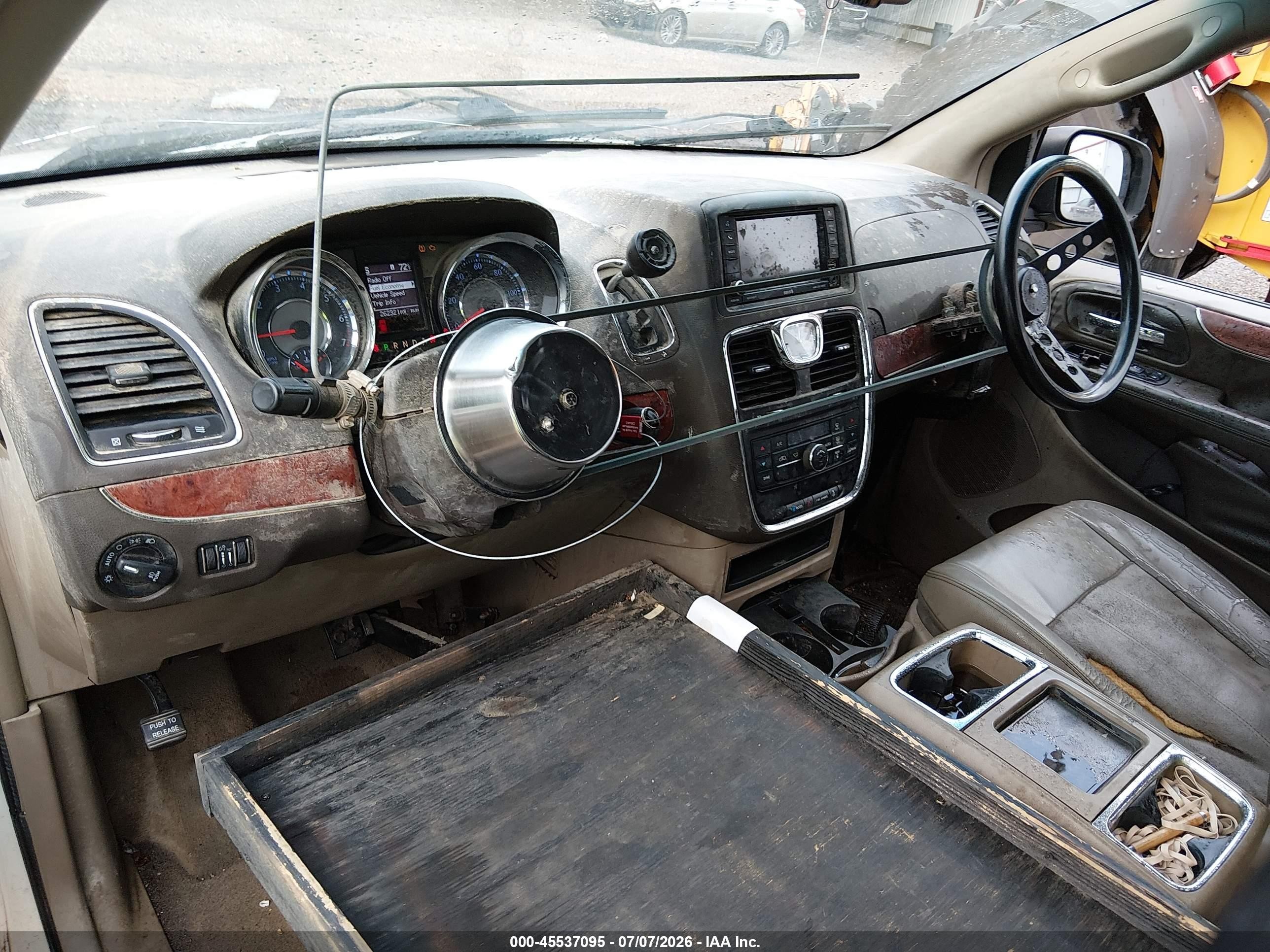 2013 Chrysler Town & Country Touring Белый vin: 2C4RC1BG1DR755264