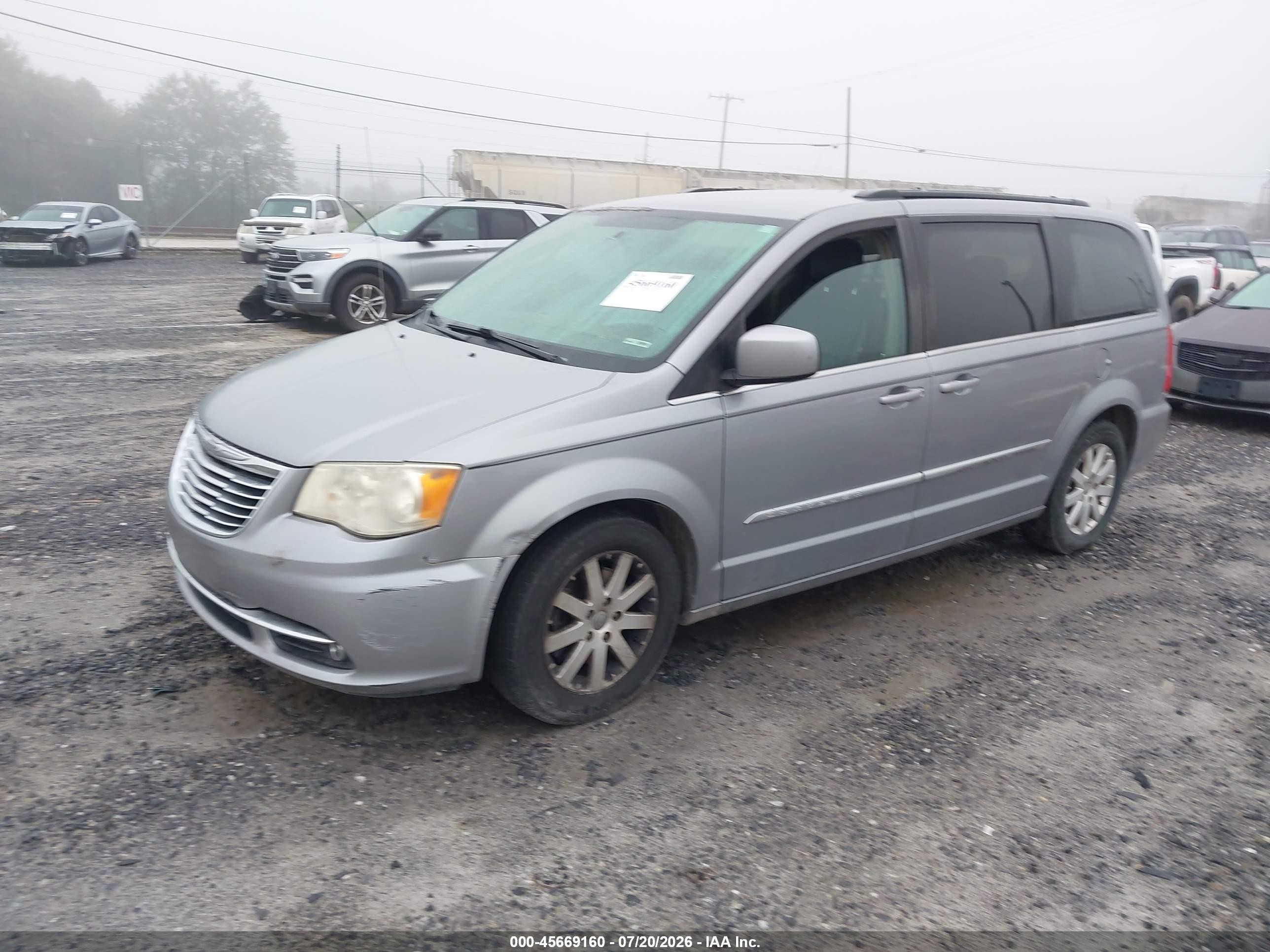2013 Chrysler Town & Country Touring Silver vin: 2C4RC1BG1DR793562