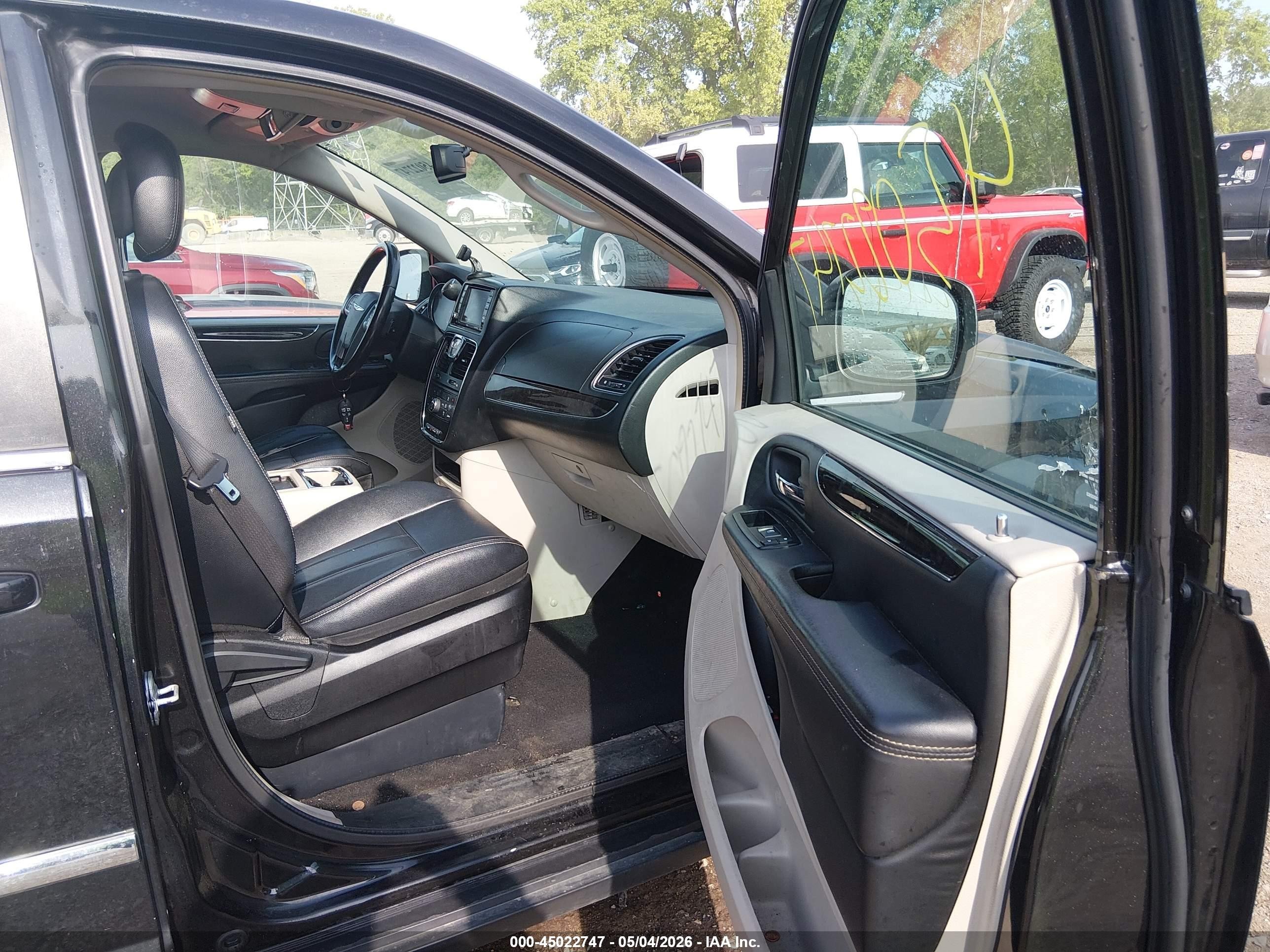 2013 Chrysler Town & Country Touring Black vin: 2C4RC1BG1DR809372