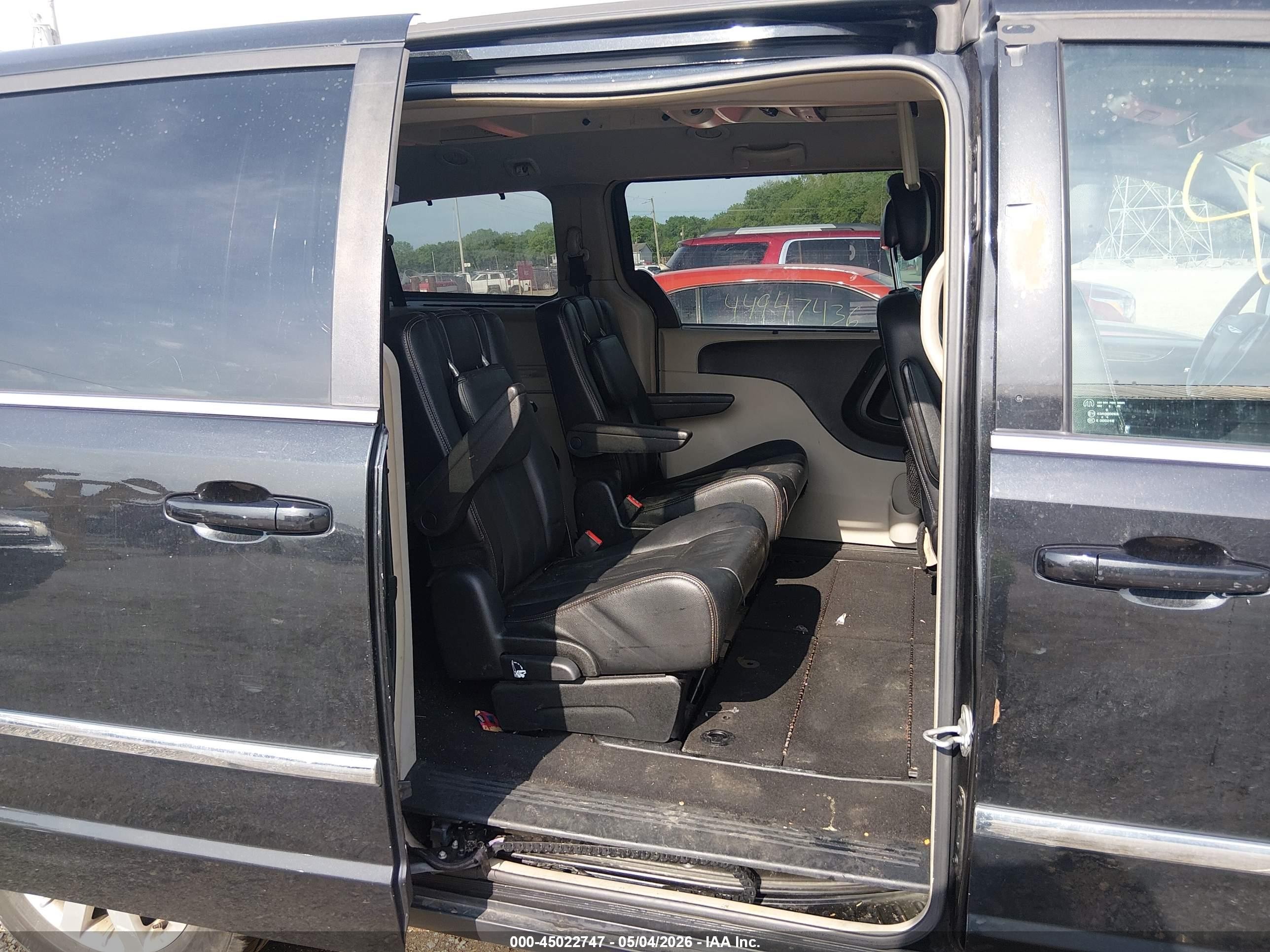 2013 Chrysler Town & Country Touring Black vin: 2C4RC1BG1DR809372