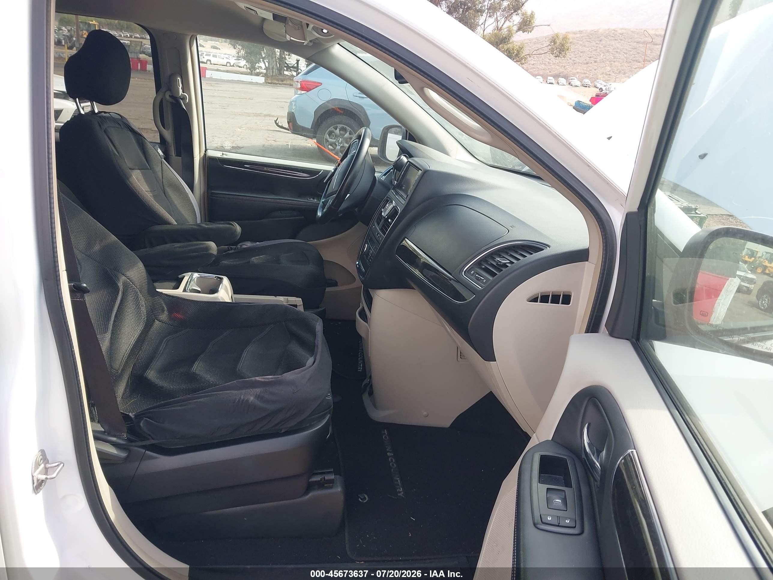 2013 Chrysler Town & Country Touring Белый vin: 2C4RC1BG1DR815365