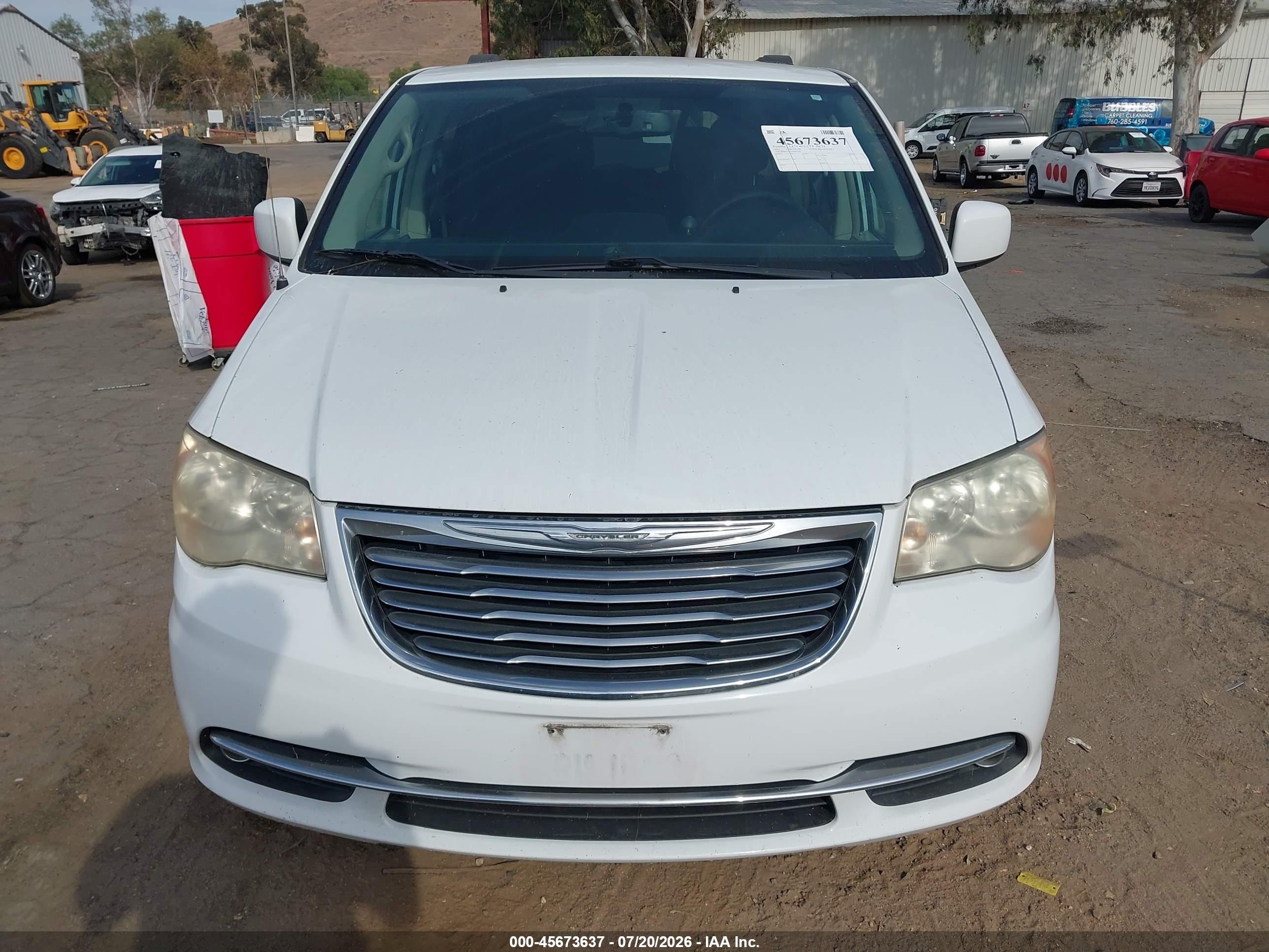2013 Chrysler Town & Country Touring Белый vin: 2C4RC1BG1DR815365