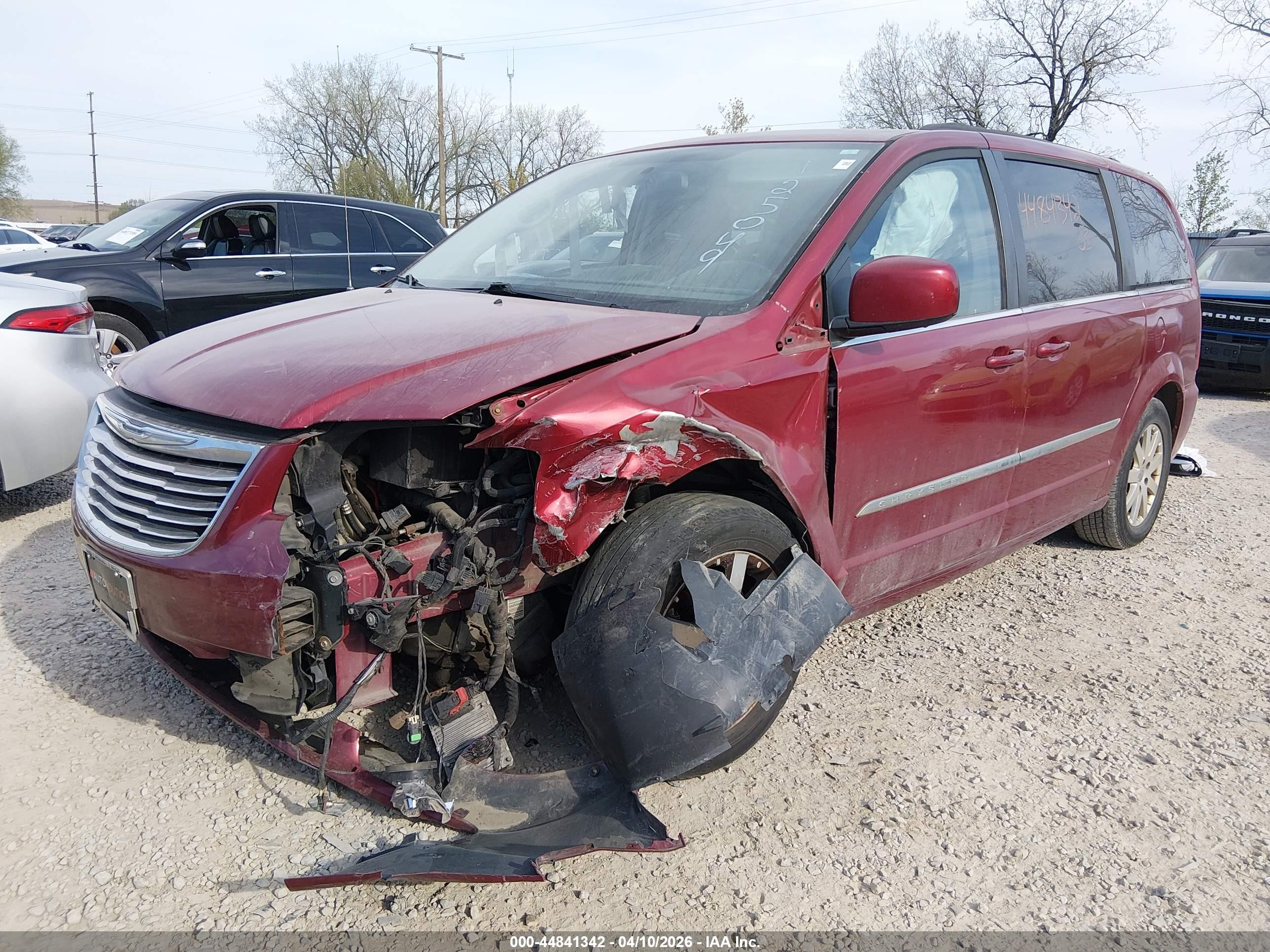 2014 Chrysler Town & Country Touring Maroon vin: 2C4RC1BG1ER125049