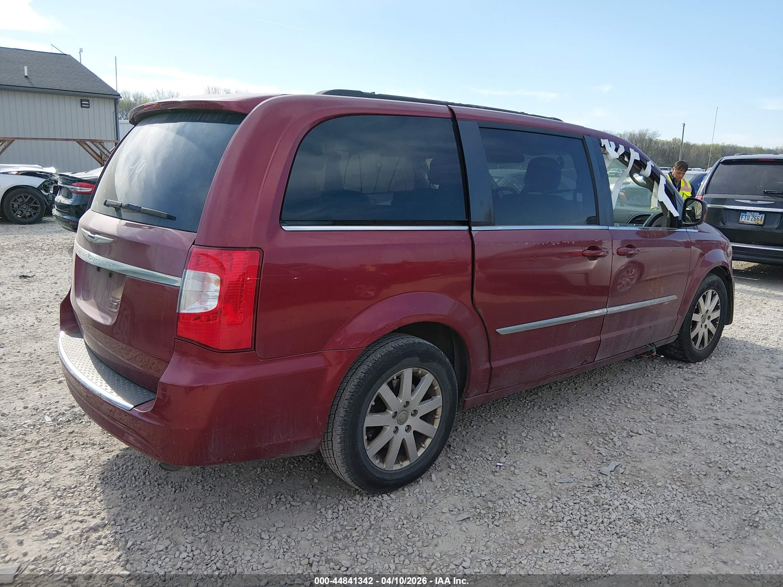 2014 Chrysler Town & Country Touring Maroon vin: 2C4RC1BG1ER125049