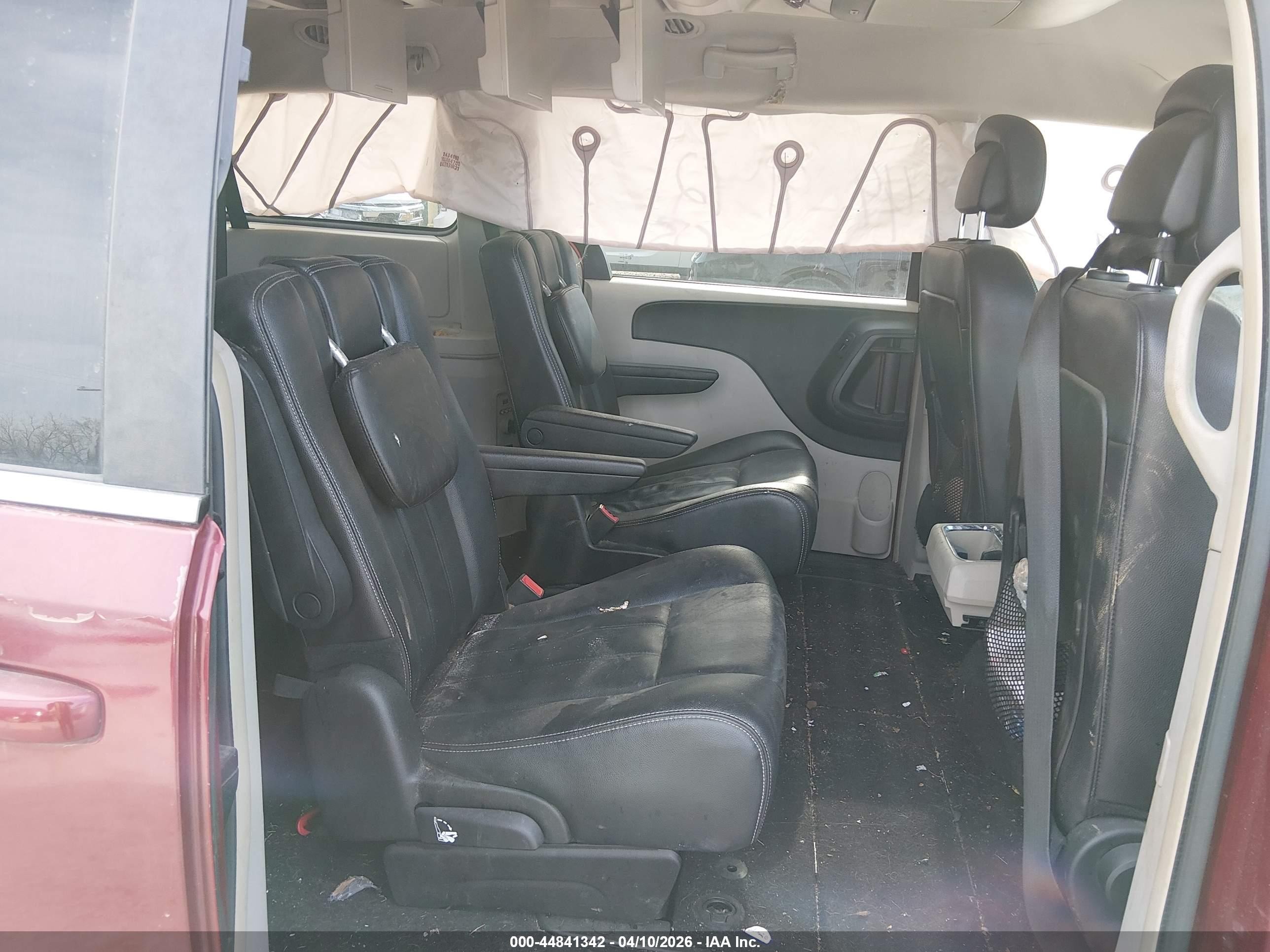2014 Chrysler Town & Country Touring Maroon vin: 2C4RC1BG1ER125049