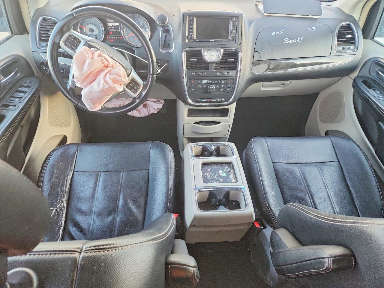 2014 Chrysler Town & Country Touring White vin: 2C4RC1BG1ER132213