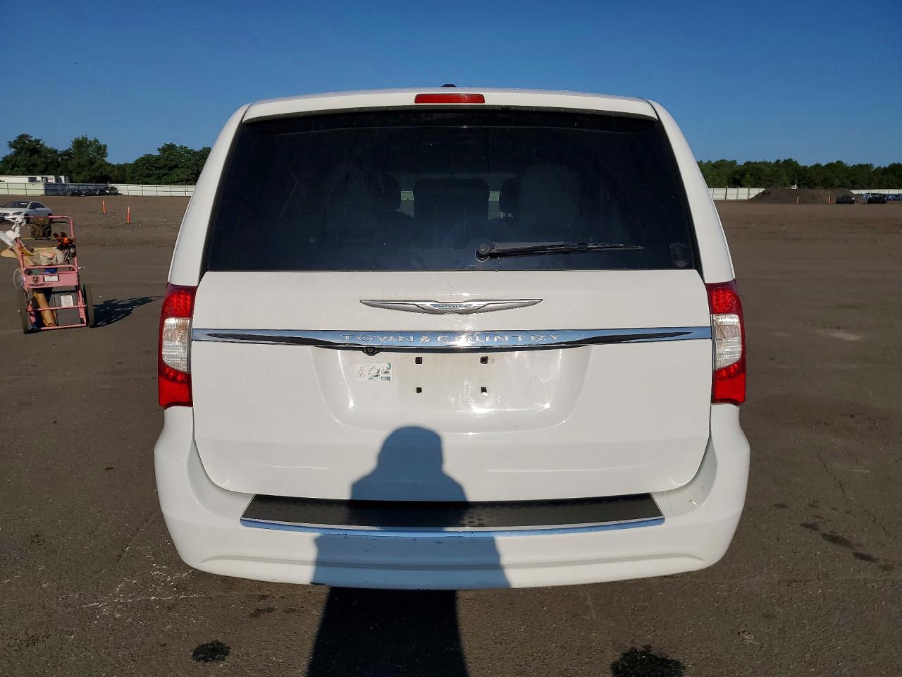 2014 Chrysler Town & Country Touring White vin: 2C4RC1BG1ER195960
