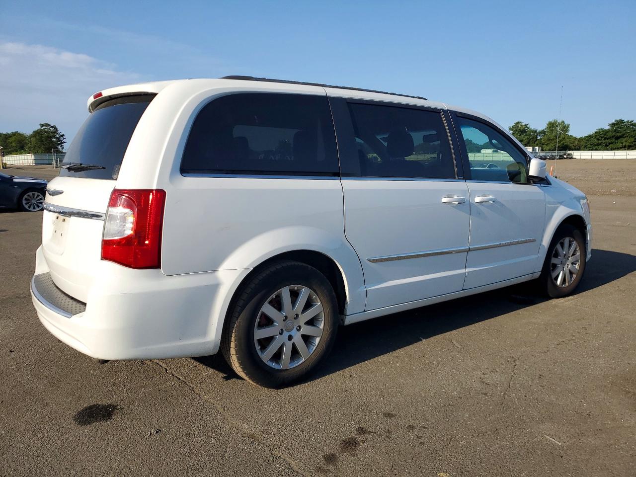 2014 Chrysler Town & Country Touring White vin: 2C4RC1BG1ER195960