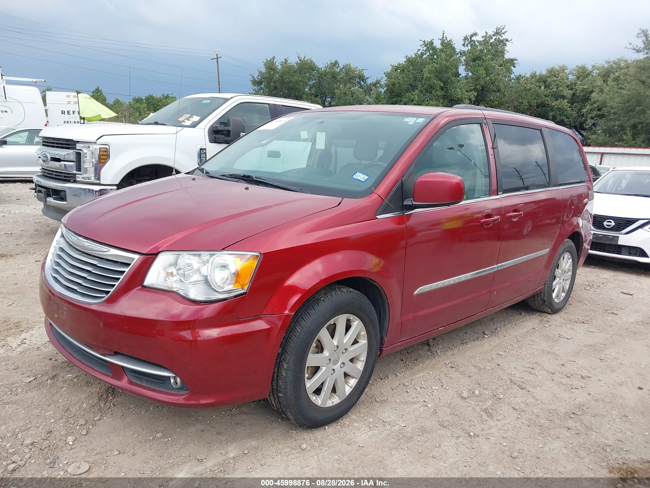 2014 Chrysler Town & Country Touring Red vin: 2C4RC1BG1ER198311