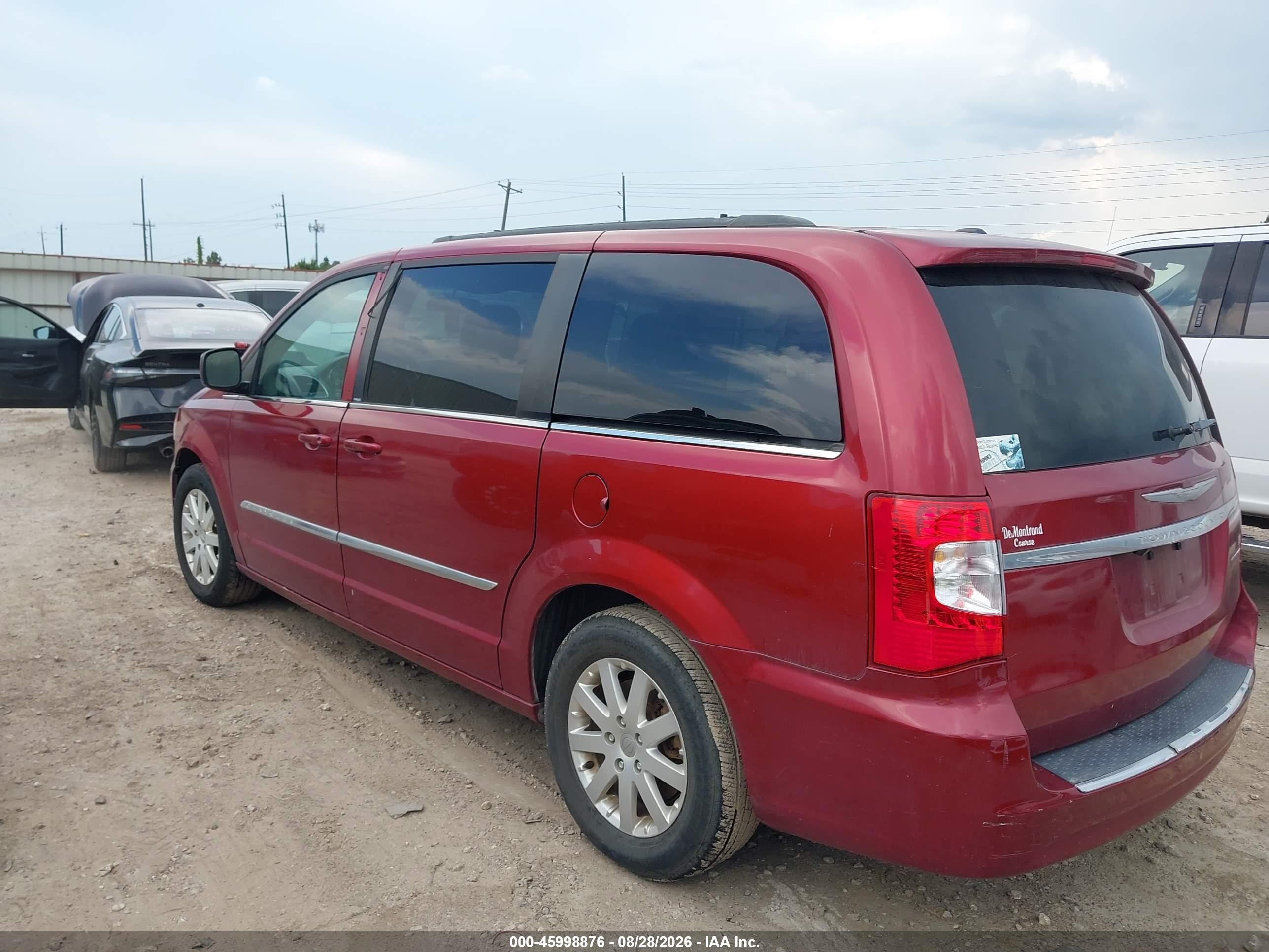 2014 Chrysler Town & Country Touring Red vin: 2C4RC1BG1ER198311