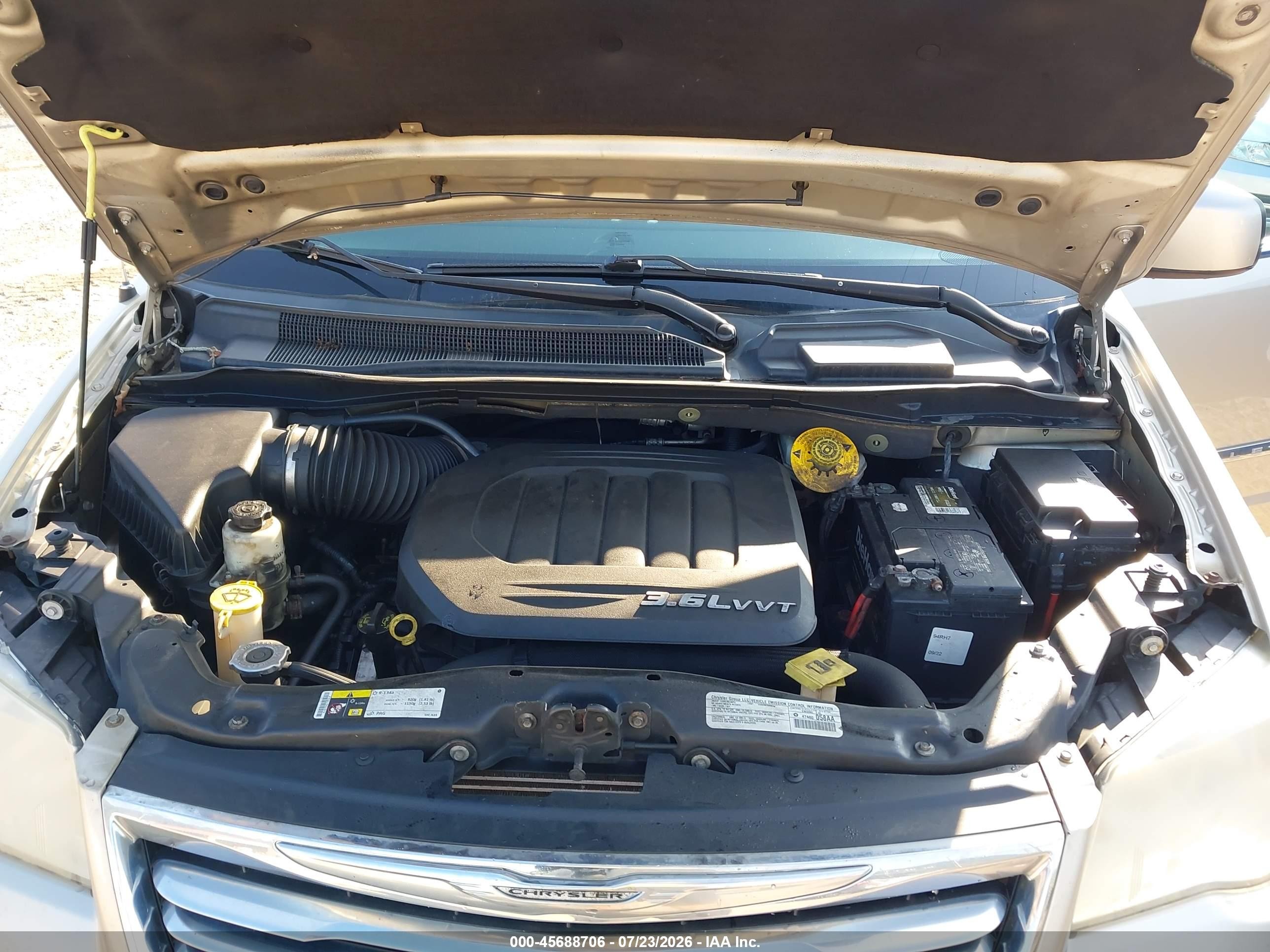 2014 Chrysler Town & Country Touring Бежевый vin: 2C4RC1BG1ER218623