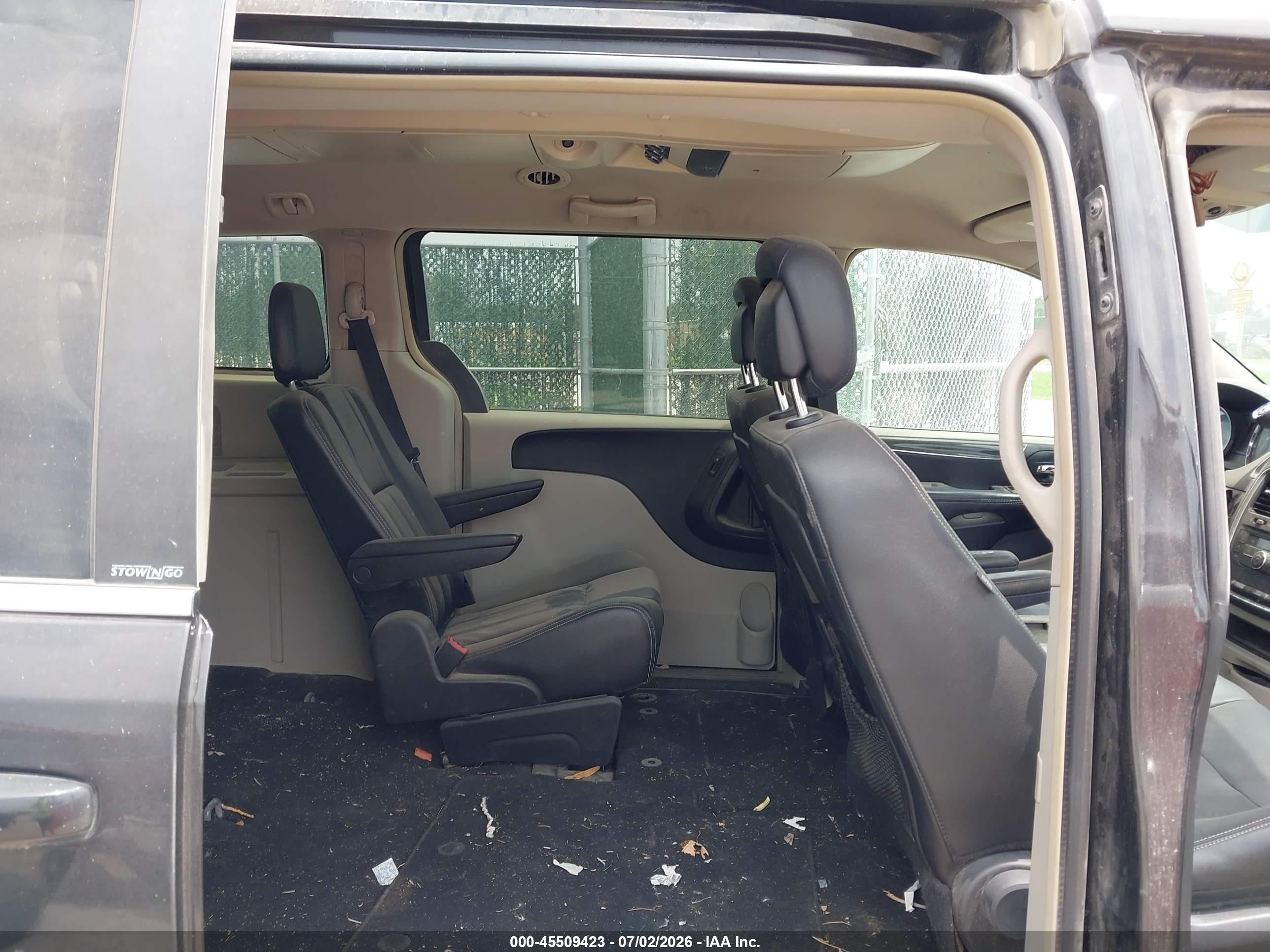2014 Chrysler Town & Country Touring Black vin: 2C4RC1BG1ER219206