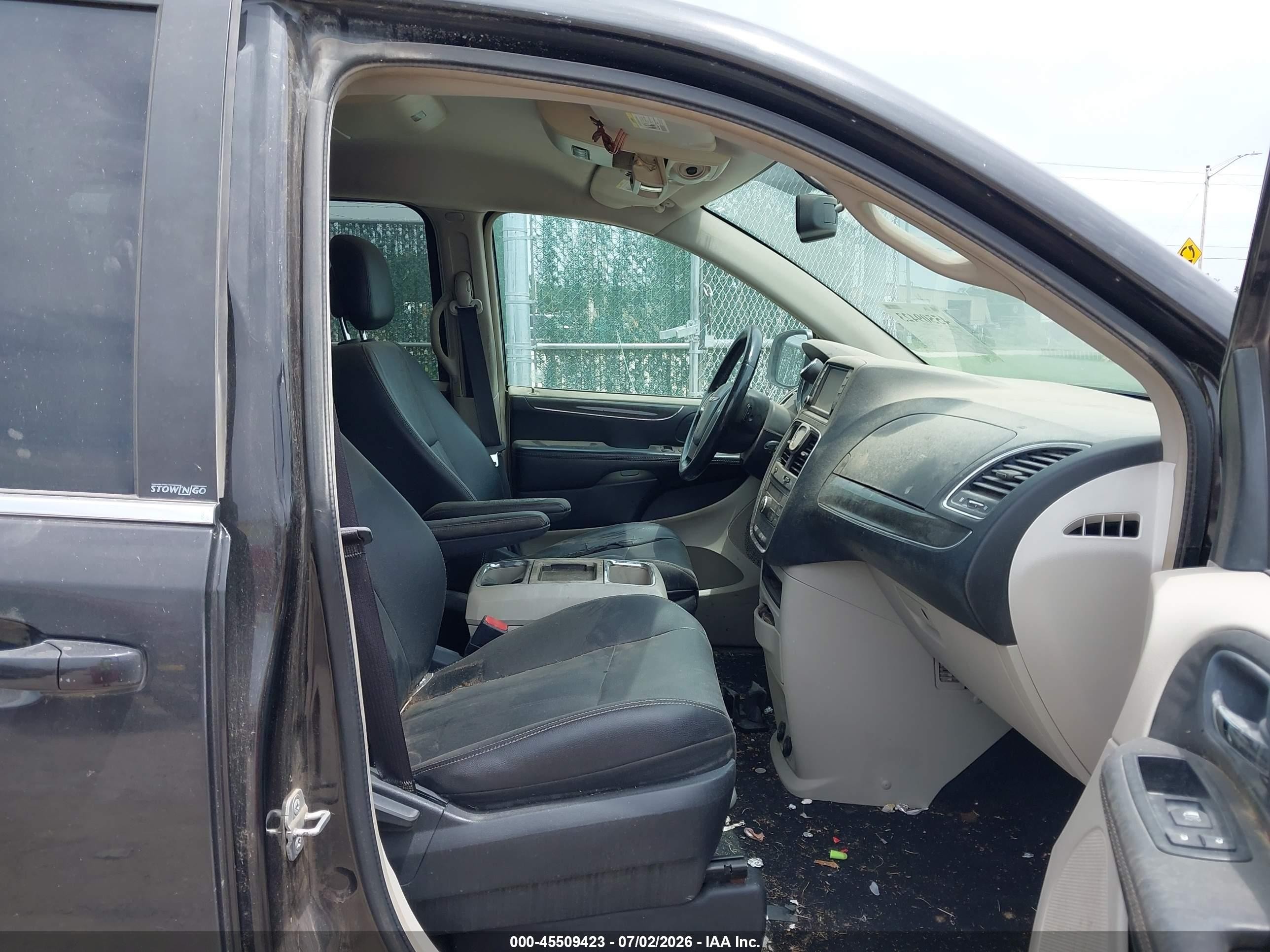 2014 Chrysler Town & Country Touring Black vin: 2C4RC1BG1ER219206