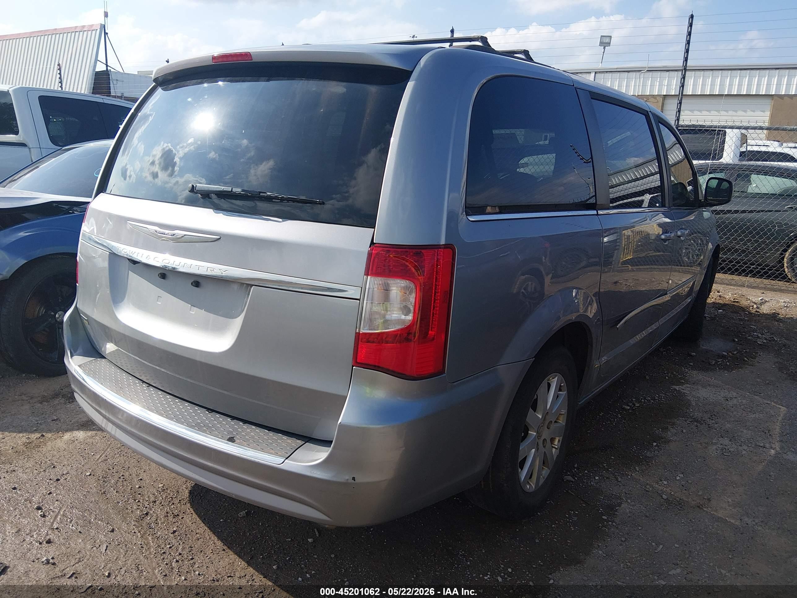 2014 Chrysler Town & Country Touring Silver vin: 2C4RC1BG1ER270205