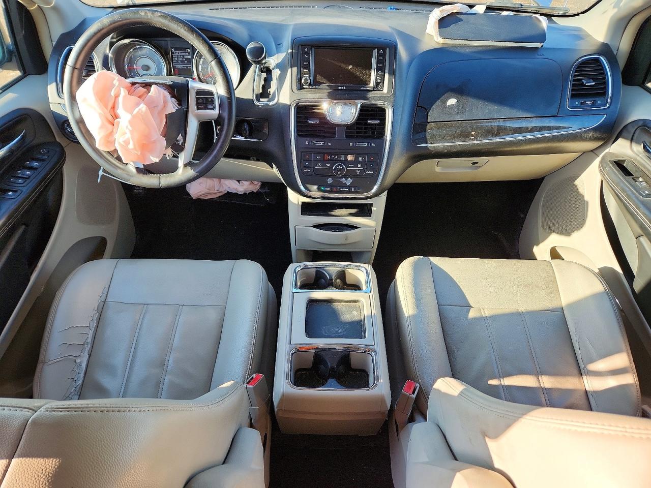 2014 Chrysler Town & Country Touring Silver vin: 2C4RC1BG1ER364844