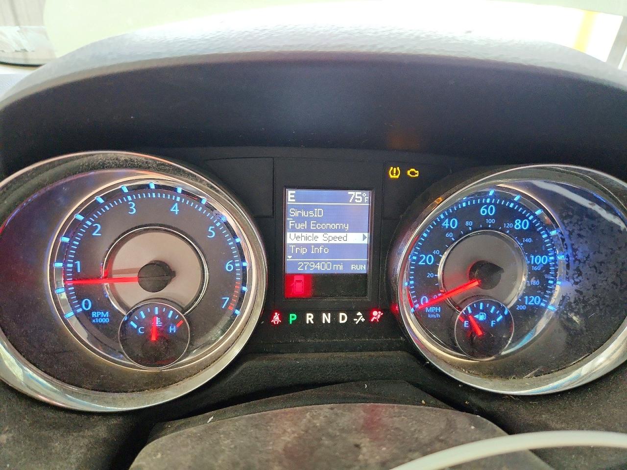 2014 Chrysler Town & Country Touring White vin: 2C4RC1BG1ER444290