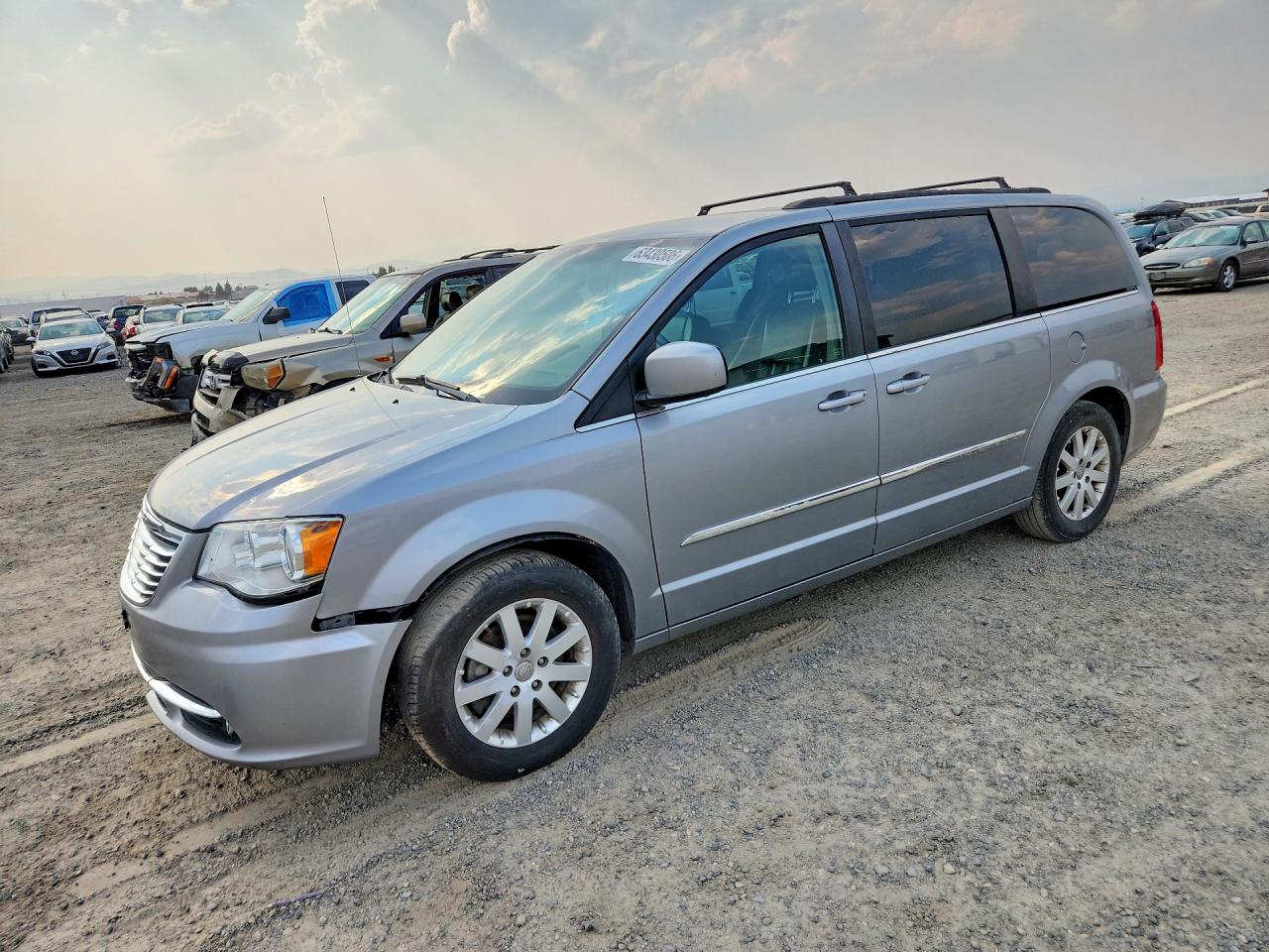 2015 Chrysler Town & Country Touring Серебряный vin: 2C4RC1BG1FR636634