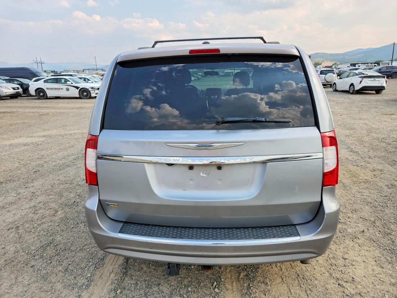 2015 Chrysler Town & Country Touring Серебряный vin: 2C4RC1BG1FR636634