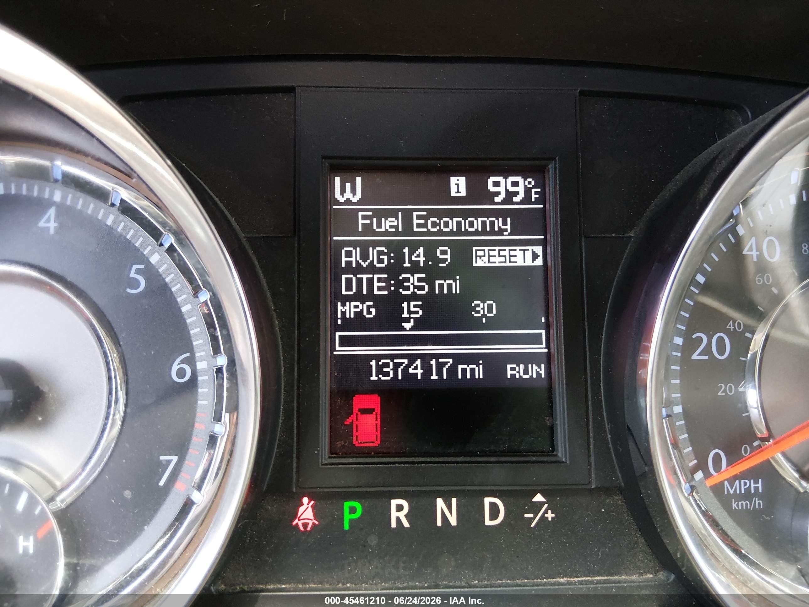 2015 Chrysler Town & Country Touring Maroon vin: 2C4RC1BG1FR753419