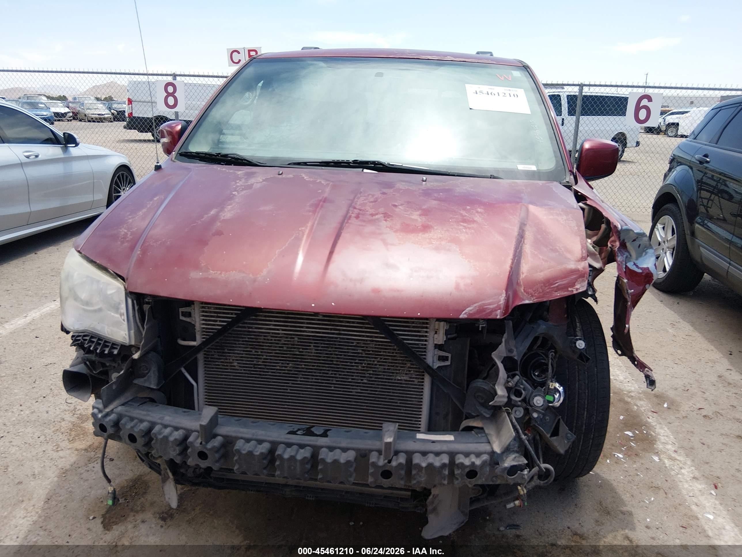 2015 Chrysler Town & Country Touring Maroon vin: 2C4RC1BG1FR753419