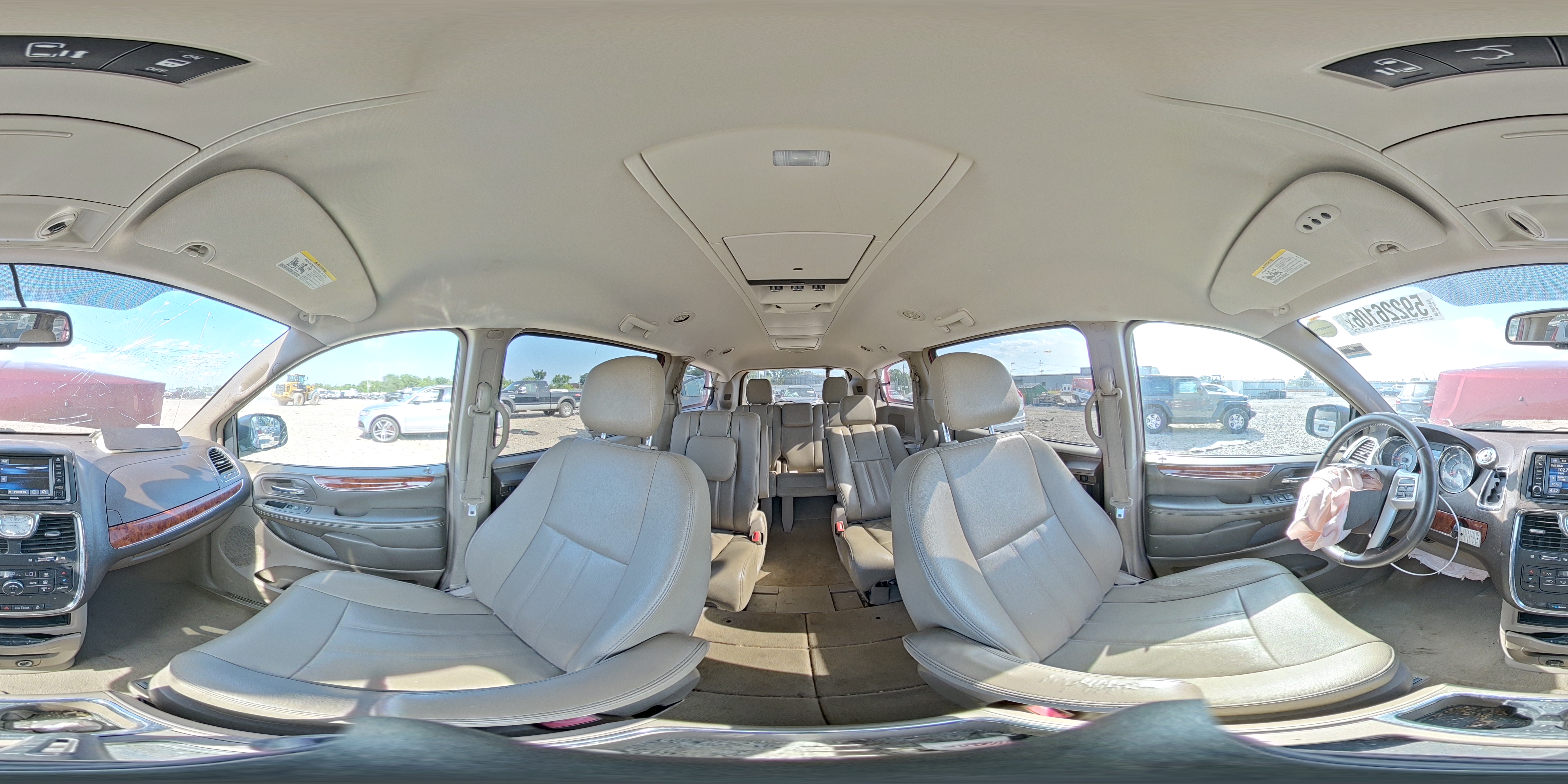 2016 Chrysler Town & Country Touring Red vin: 2C4RC1BG1GR294846