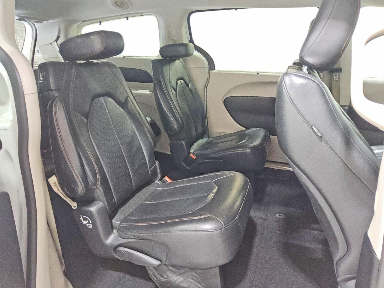 2019 Chrysler Pacifica Touring L Белый vin: 2C4RC1BG1KR624980
