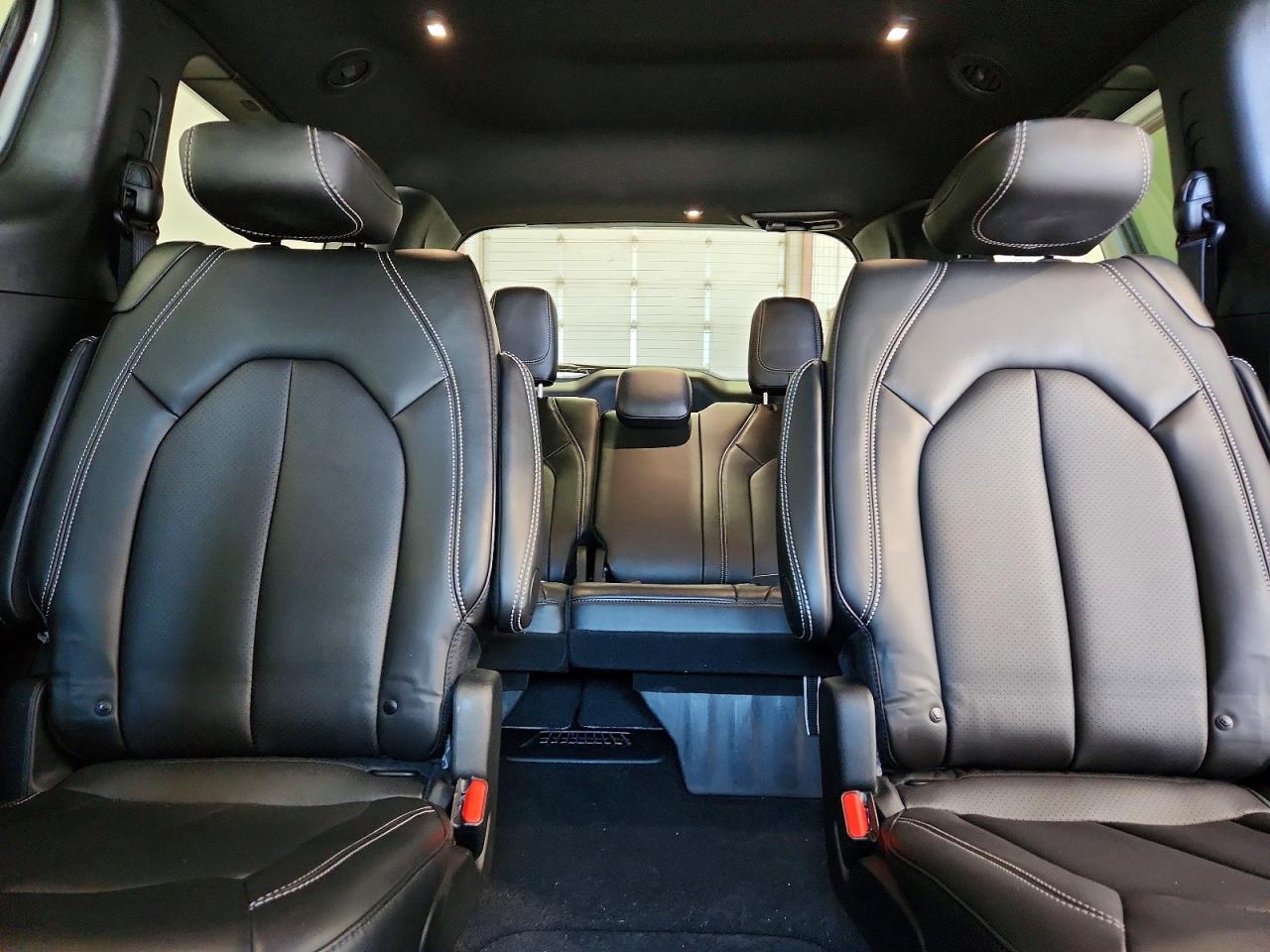2026 Chrysler Pacifica Select Белый vin: 2C4RC1BG1TR228453