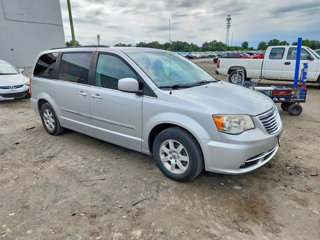 2012 Chrysler Town & Country Touring Серебряный vin: 2C4RC1BG2CR125879