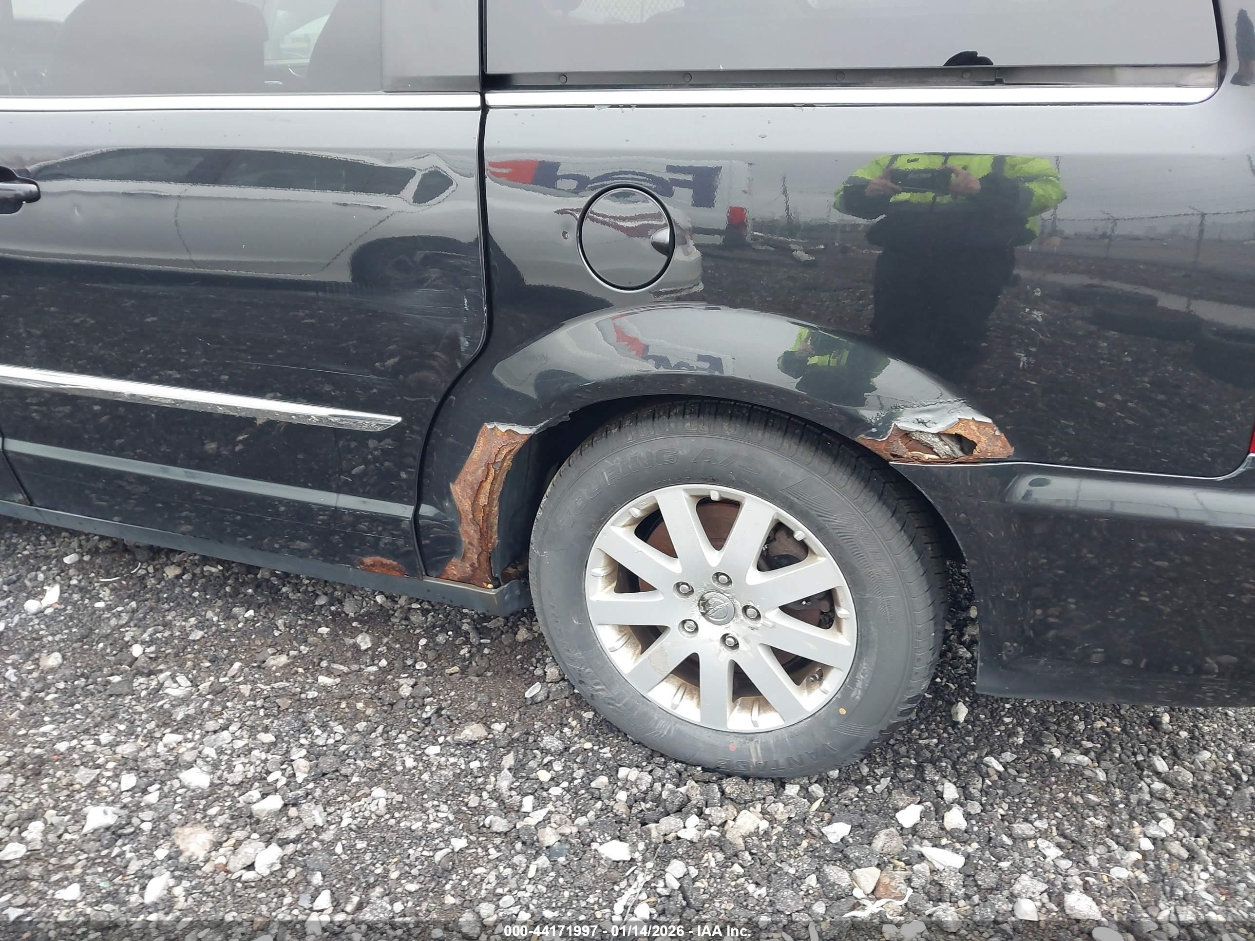 2012 Chrysler Town & Country Touring Black vin: 2C4RC1BG2CR226663
