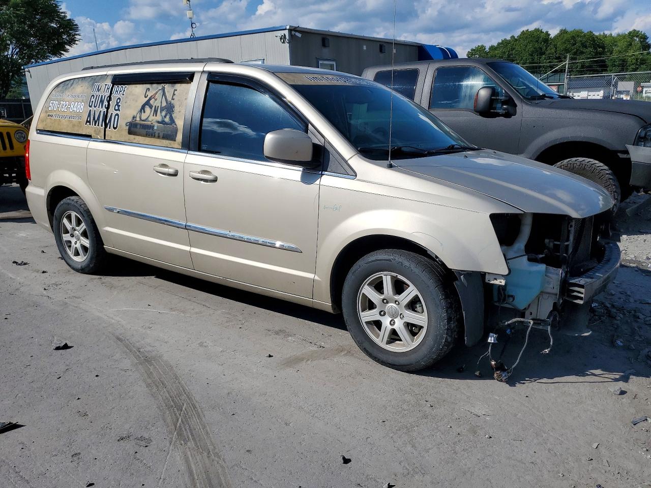 2012 Chrysler Town & Country Touring Beige vin: 2C4RC1BG2CR411246