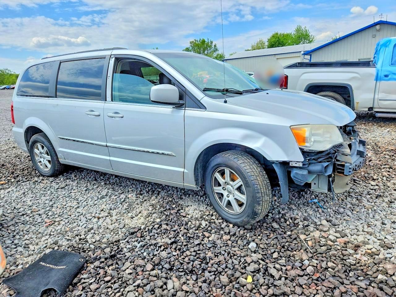 2012 Chrysler Town & Country Touring Silver vin: 2C4RC1BG2CR422991