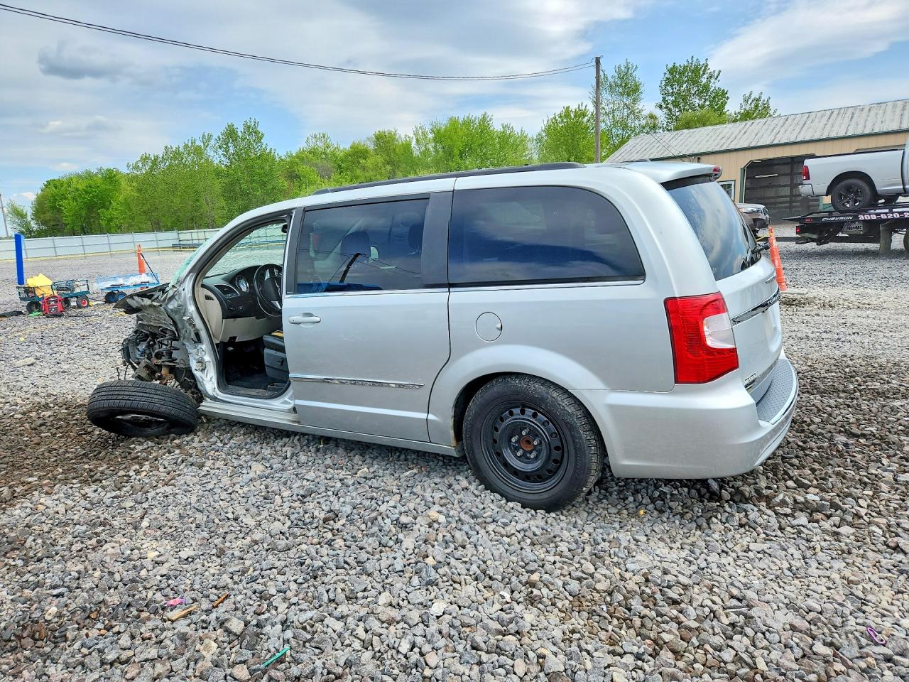 2012 Chrysler Town & Country Touring Silver vin: 2C4RC1BG2CR422991