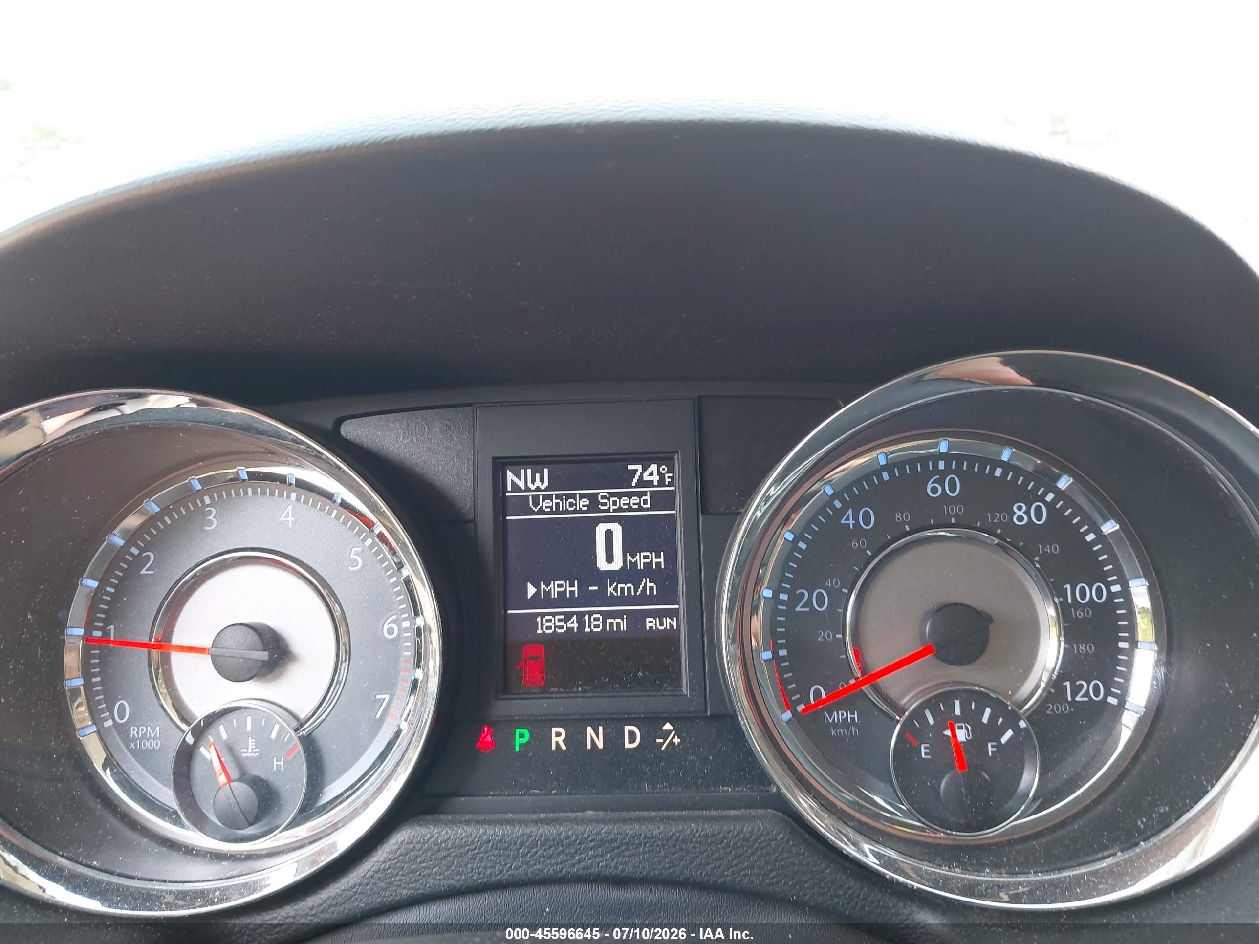 2013 Chrysler Town & Country Touring Silver vin: 2C4RC1BG2DR577574