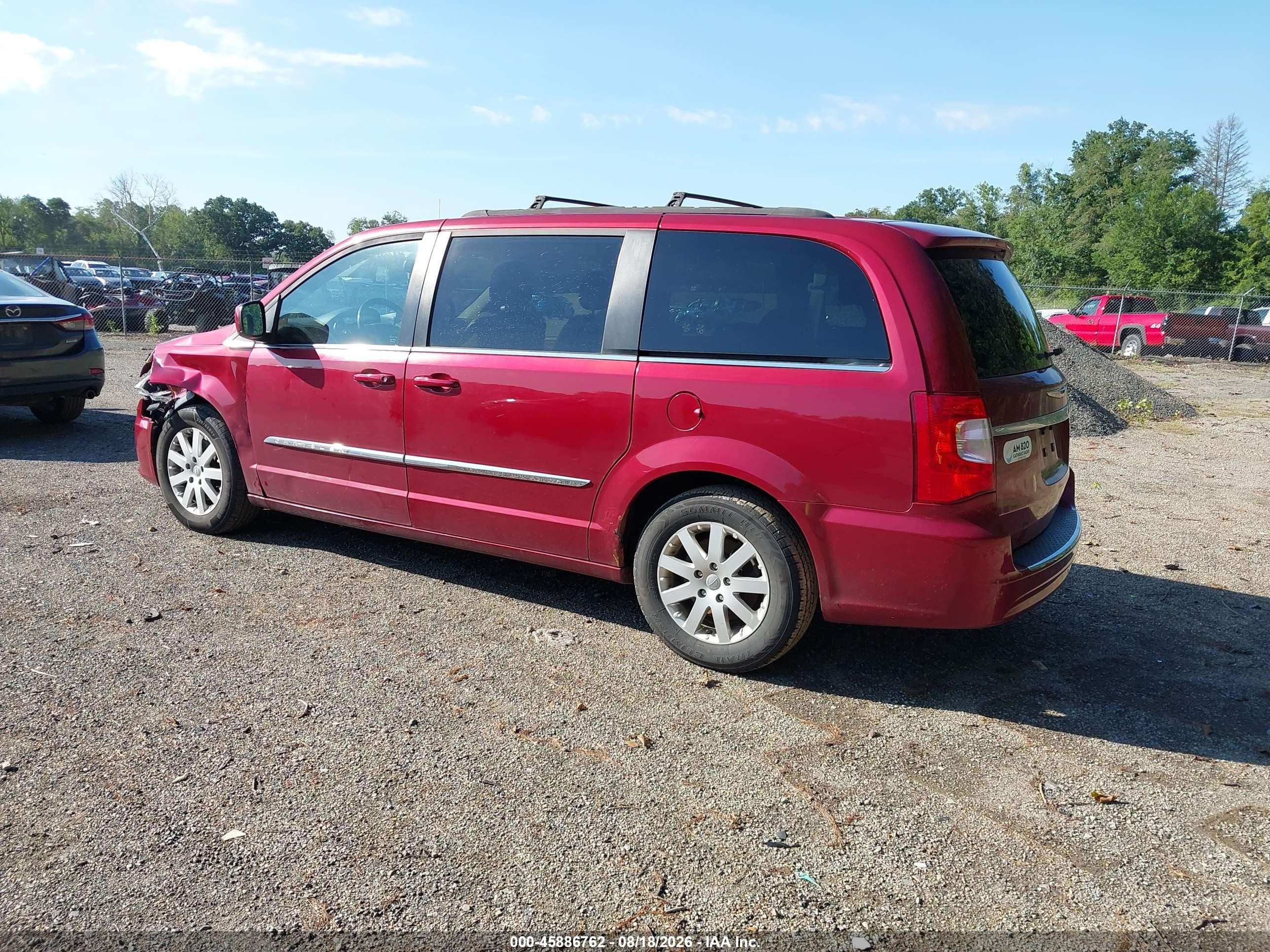 2013 Chrysler Town & Country Touring Red vin: 2C4RC1BG2DR604062