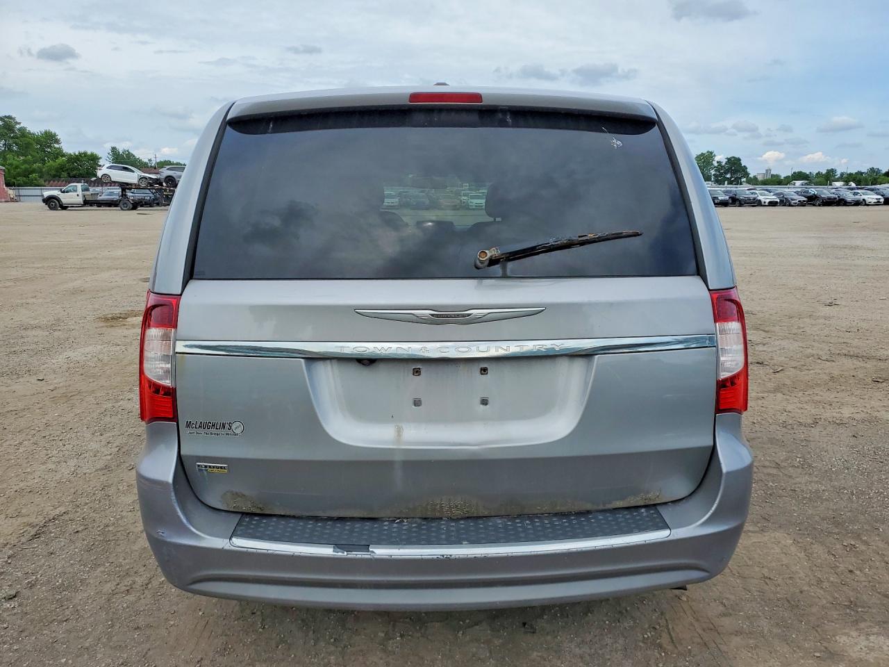 2013 Chrysler Town & Country Touring Серебряный vin: 2C4RC1BG2DR670904