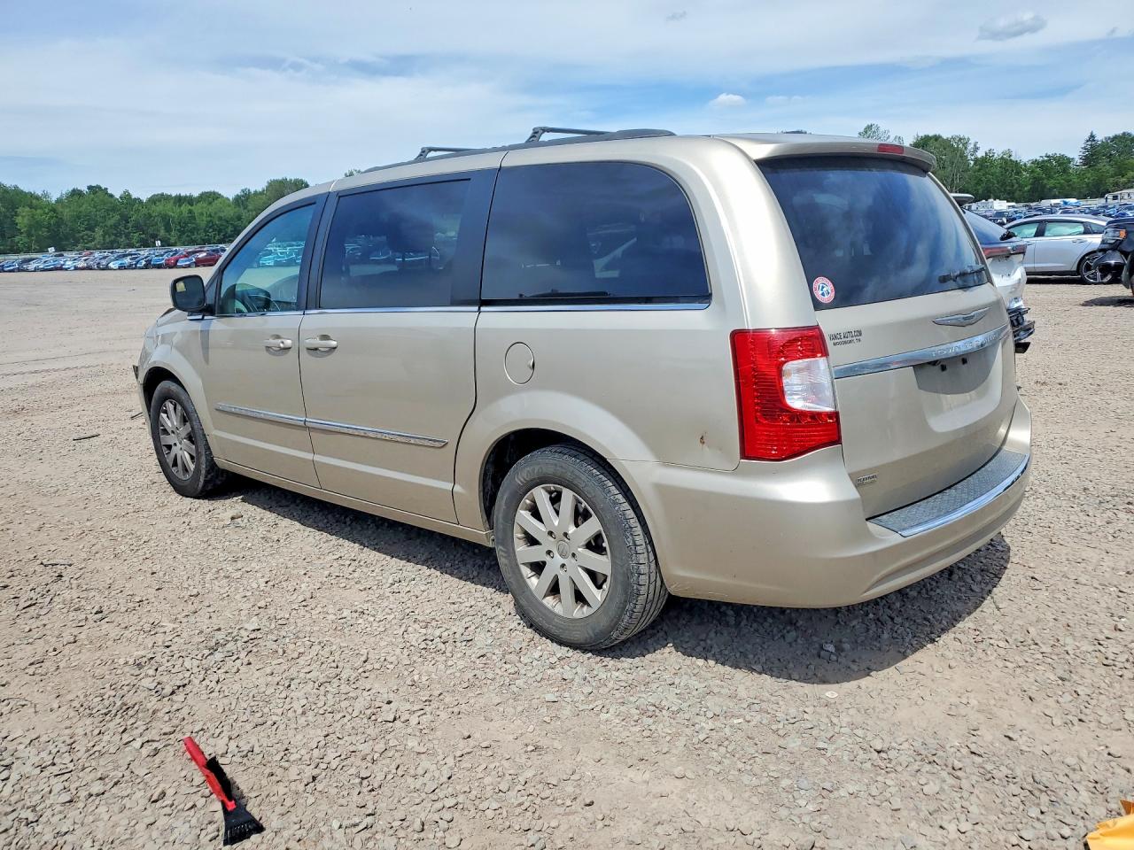 2013 Chrysler Town & Country Touring Gold vin: 2C4RC1BG2DR675195