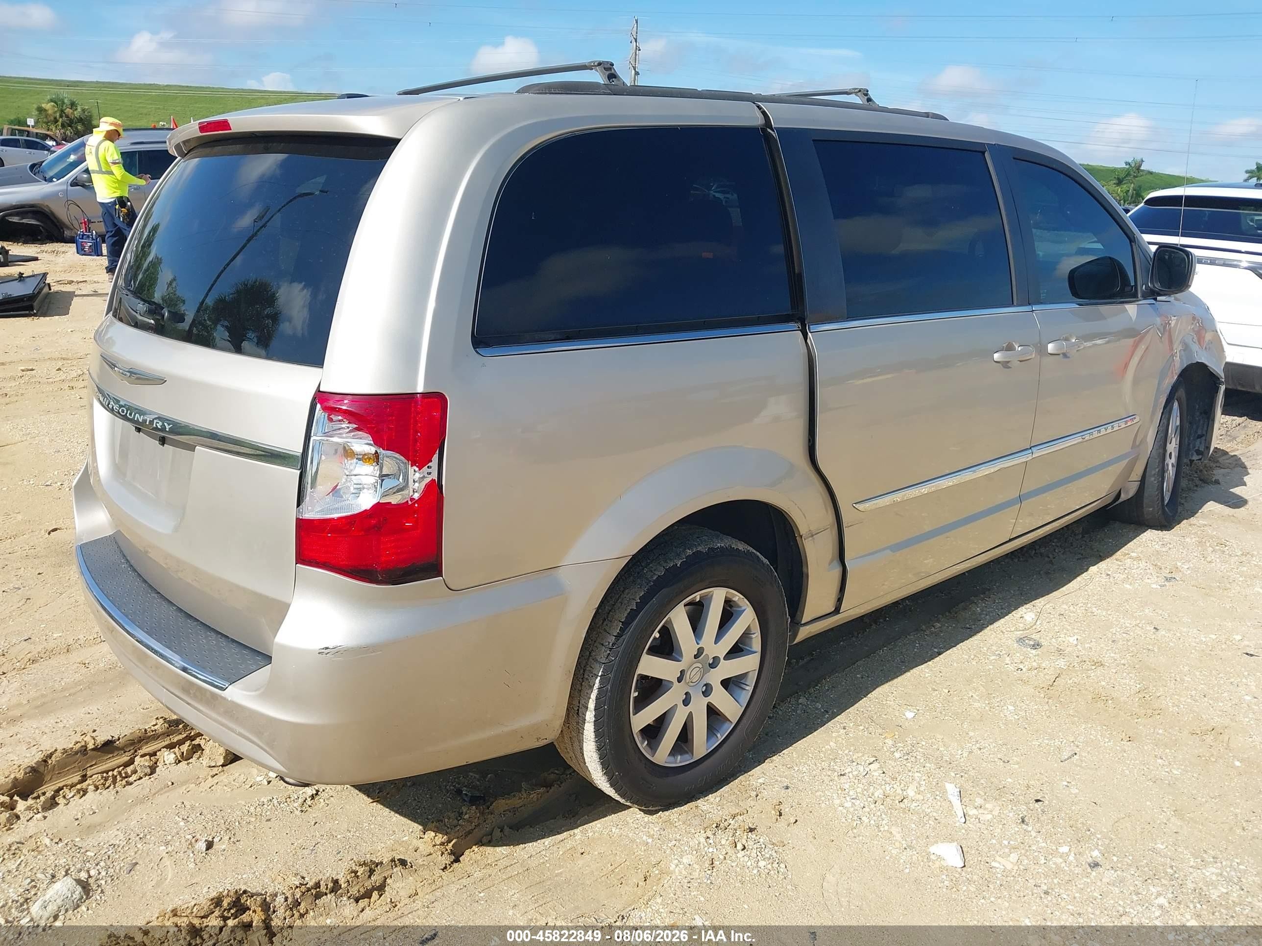 2013 Chrysler Town & Country Touring Gold vin: 2C4RC1BG2DR691235