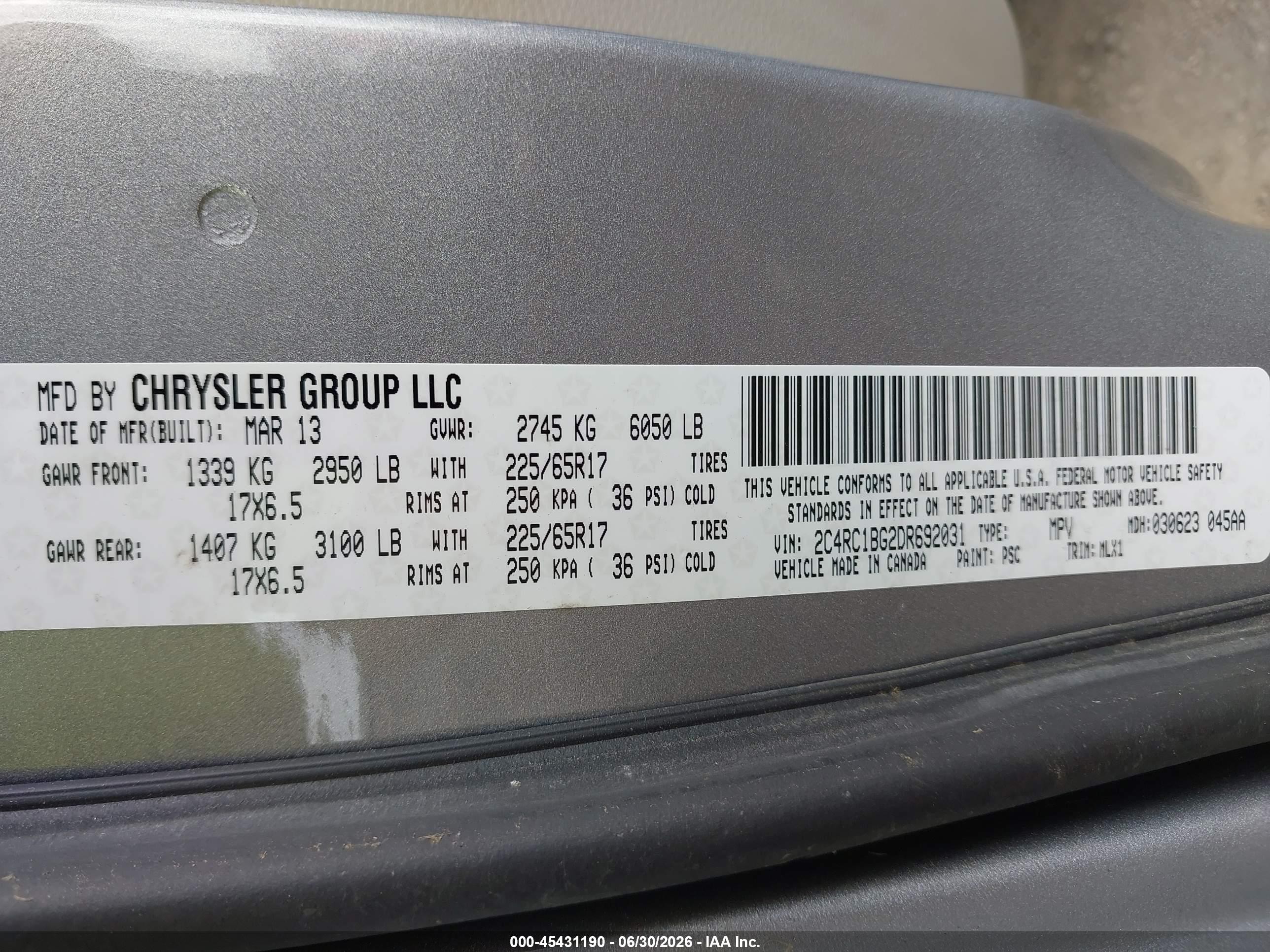 2013 Chrysler Town & Country Touring Silver vin: 2C4RC1BG2DR692031