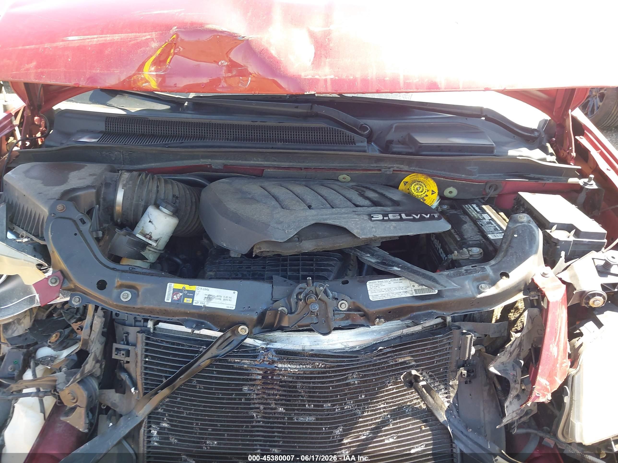2013 Chrysler Town & Country Touring Red vin: 2C4RC1BG2DR767083