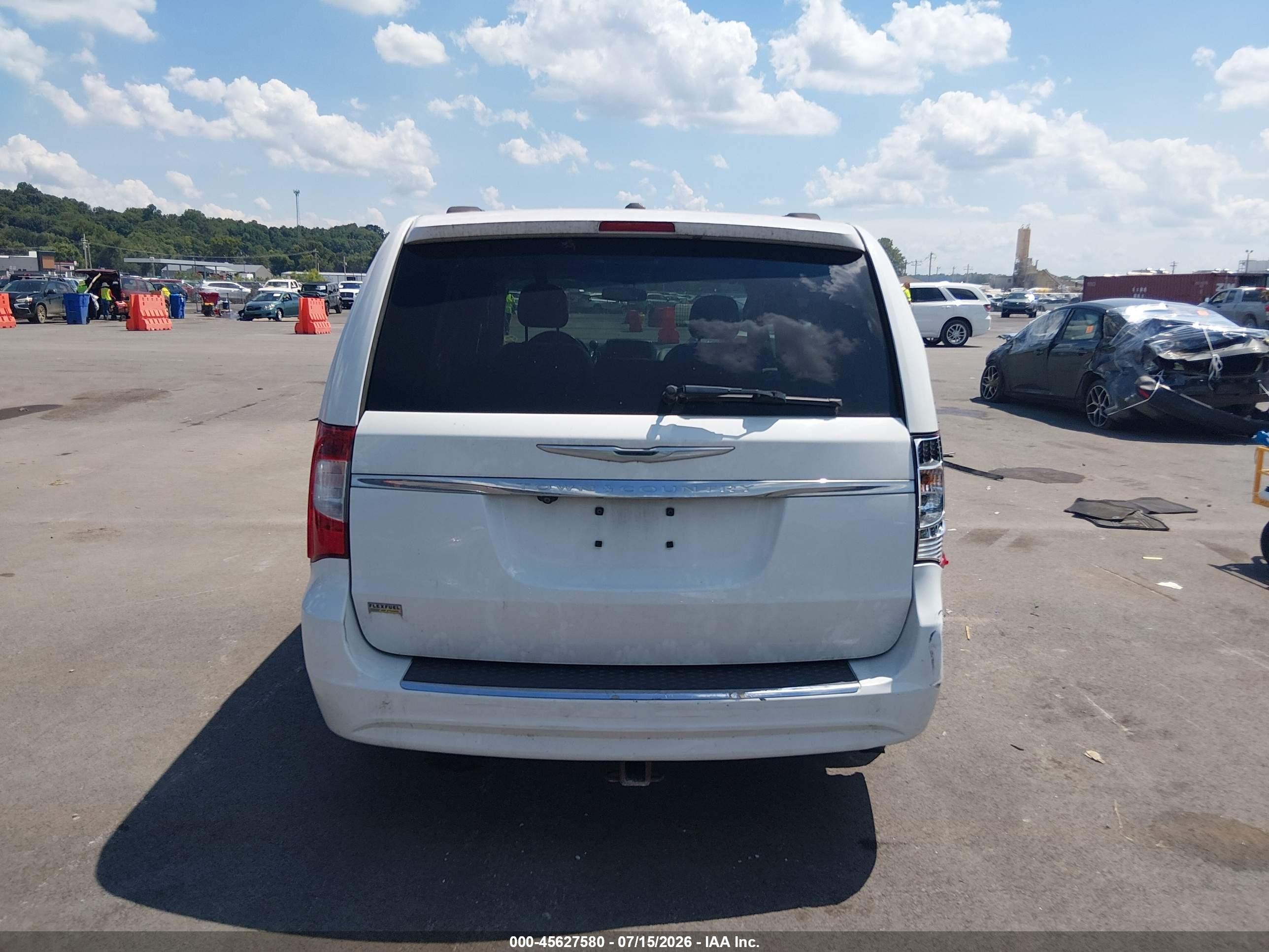 2013 Chrysler Town & Country Touring Белый vin: 2C4RC1BG2DR815147