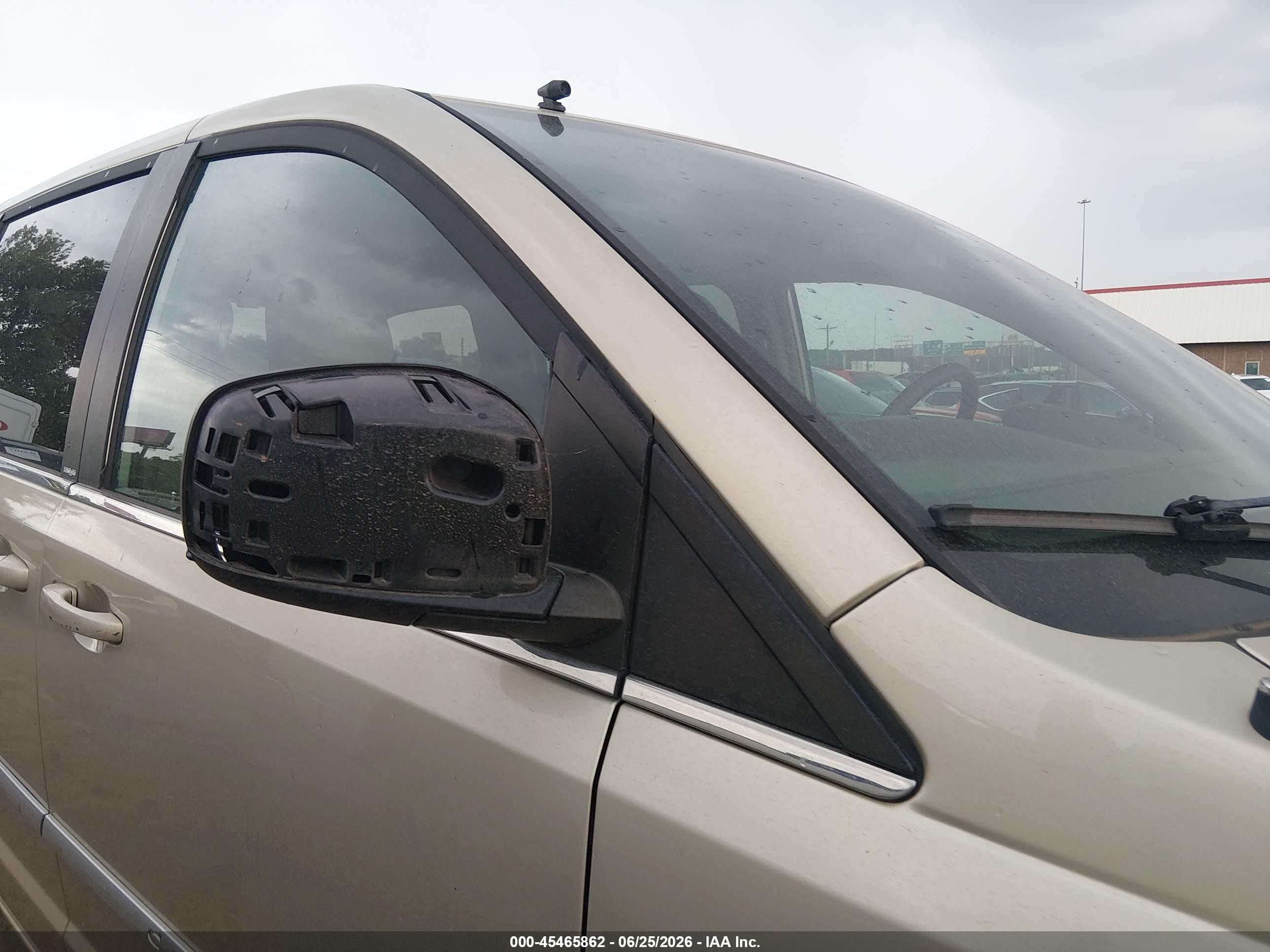 2014 Chrysler Town & Country Touring Tan vin: 2C4RC1BG2ER131264