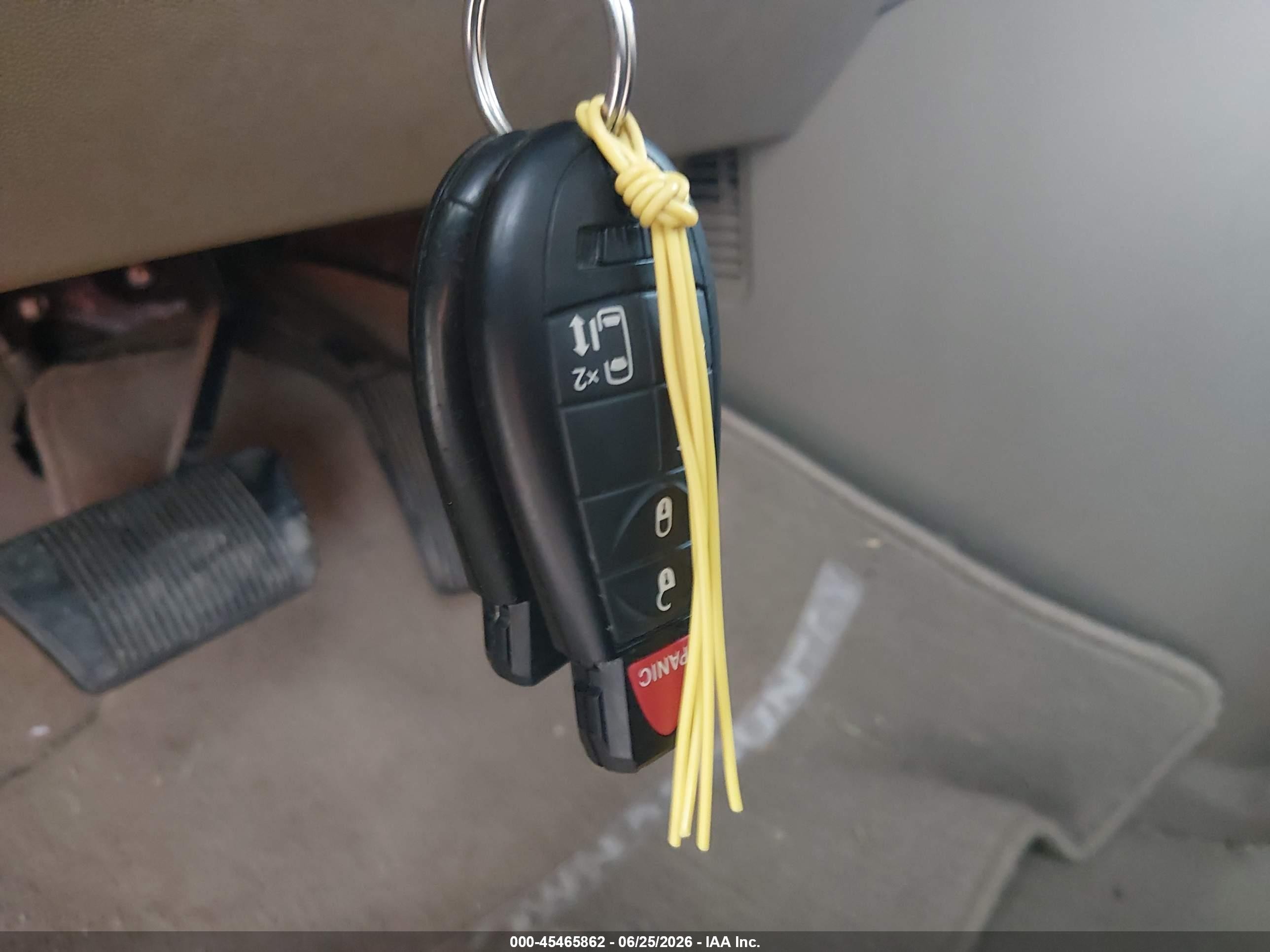 2014 Chrysler Town & Country Touring Tan vin: 2C4RC1BG2ER131264