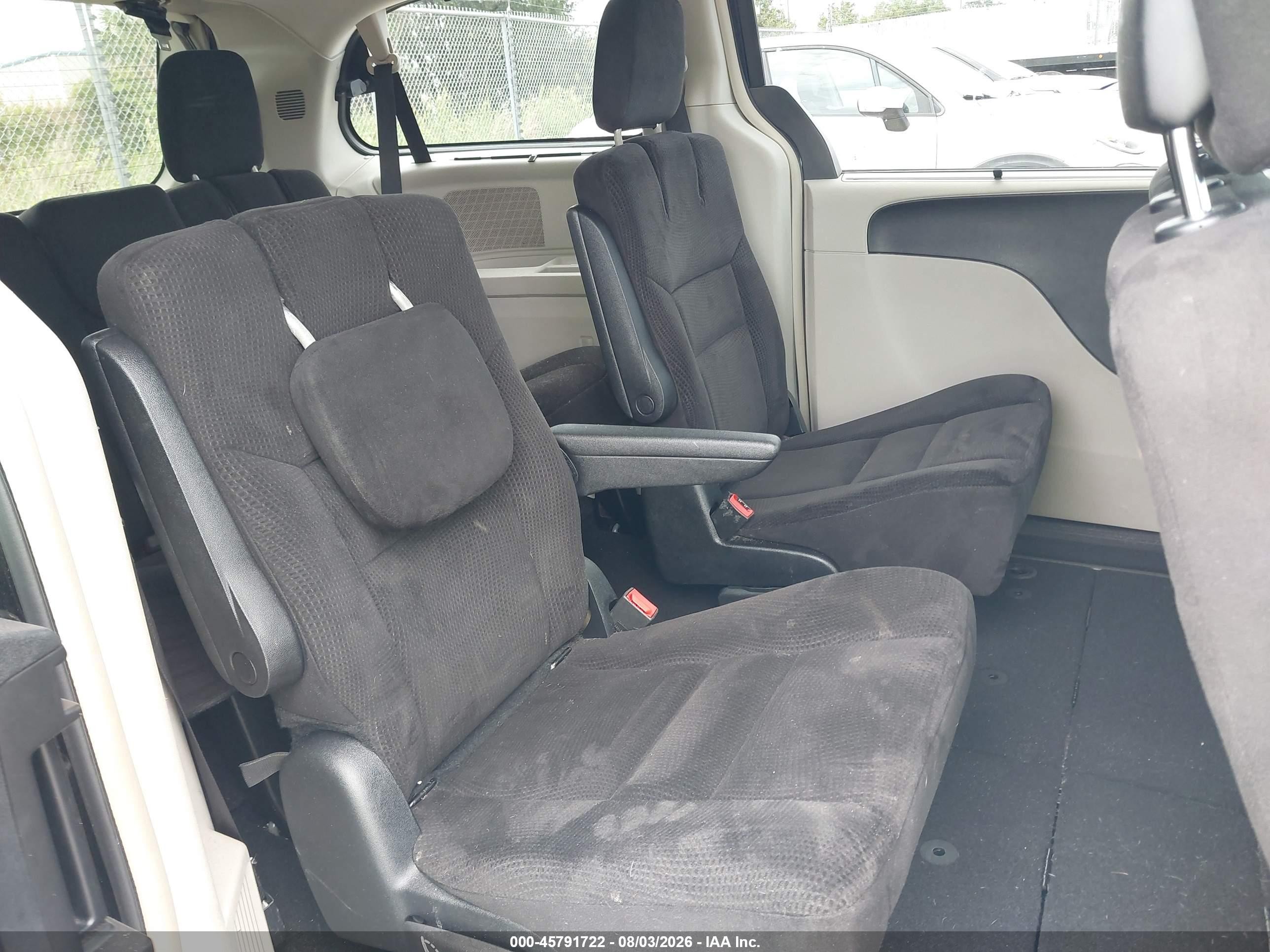 2014 Chrysler Town & Country Touring Gray vin: 2C4RC1BG2ER195997