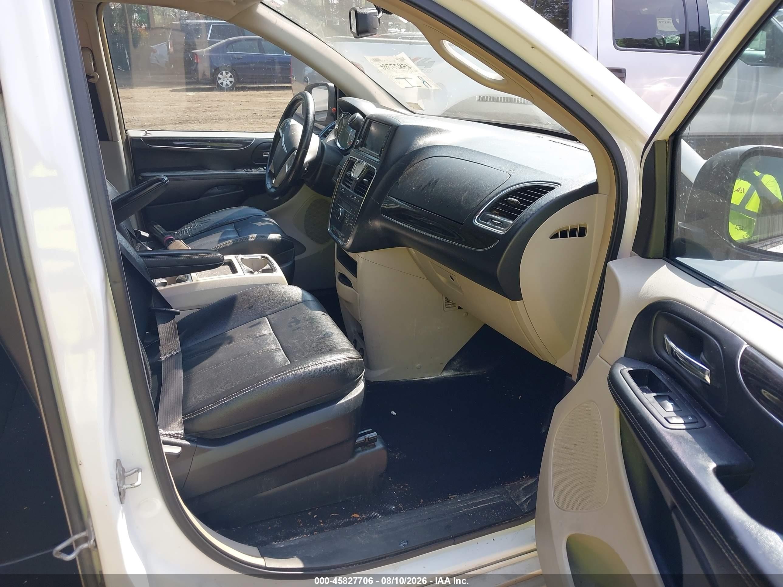 2014 Chrysler Town & Country Touring Белый vin: 2C4RC1BG2ER211227