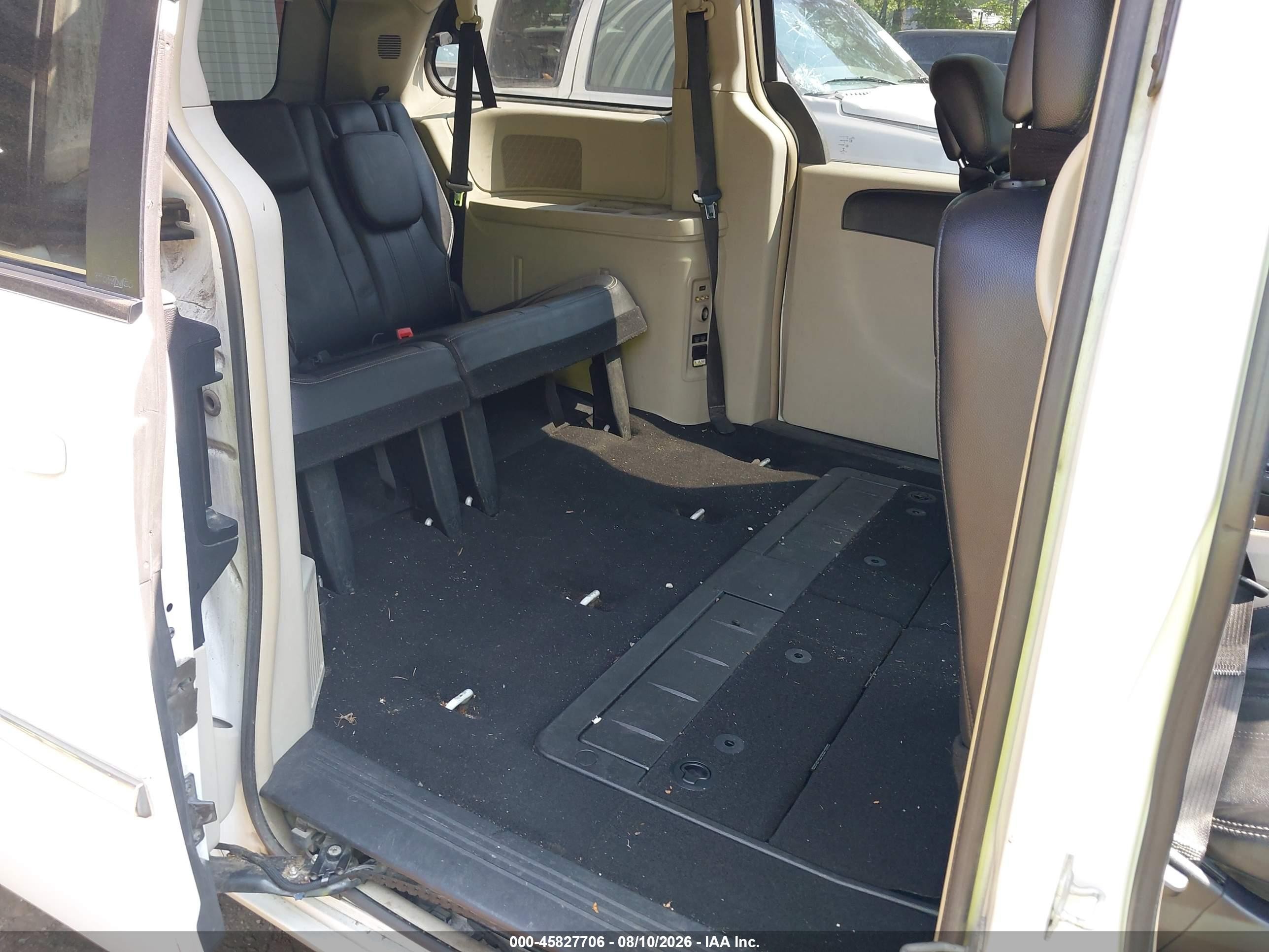 2014 Chrysler Town & Country Touring Белый vin: 2C4RC1BG2ER211227