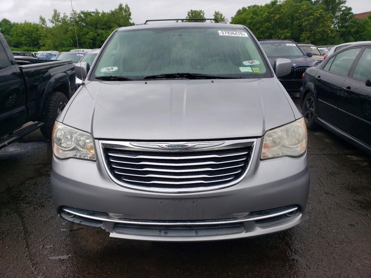 2014 Chrysler Town & Country Touring Silver vin: 2C4RC1BG2ER220977
