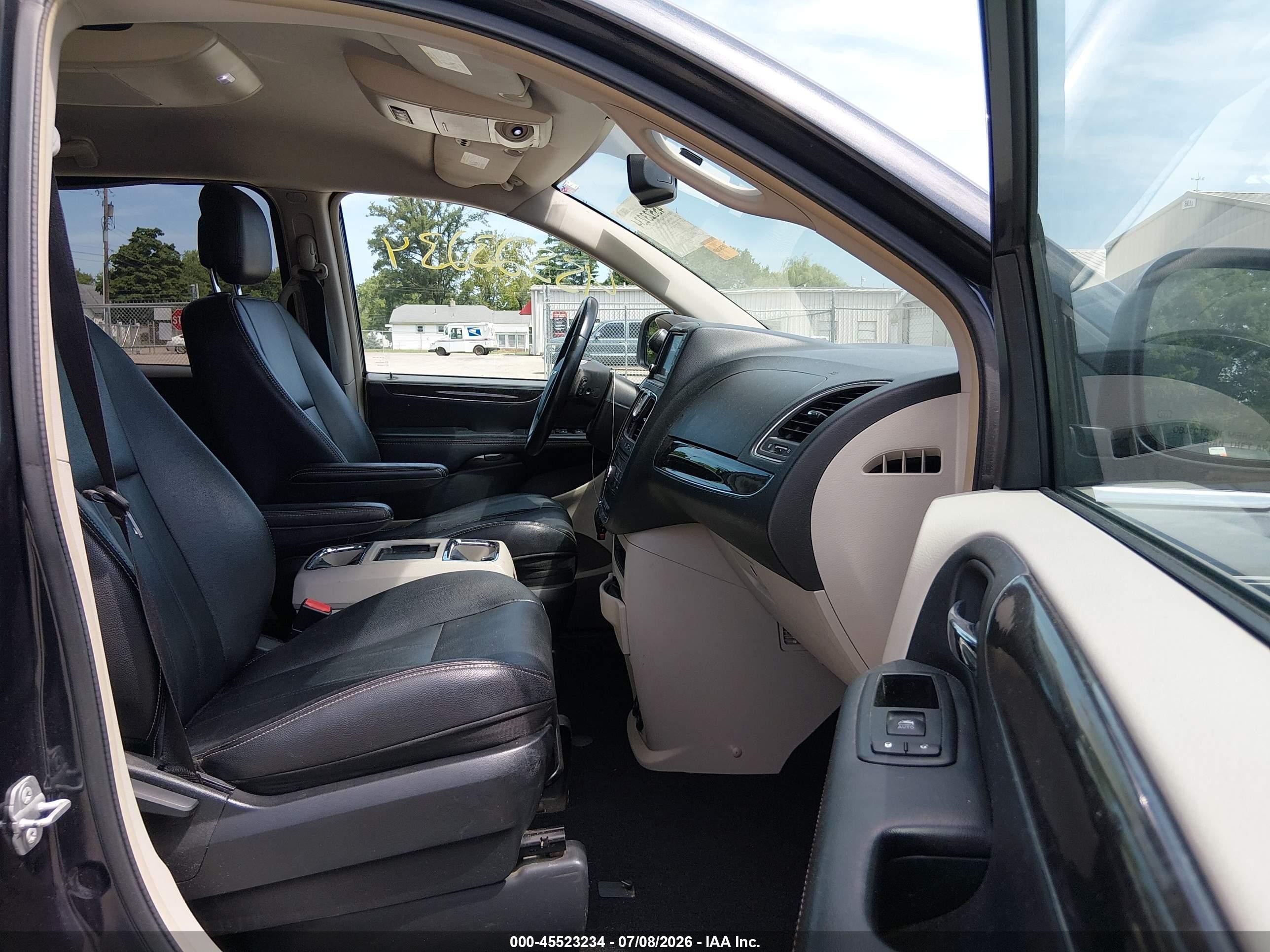 2014 Chrysler Town & Country Touring Gray vin: 2C4RC1BG2ER247953