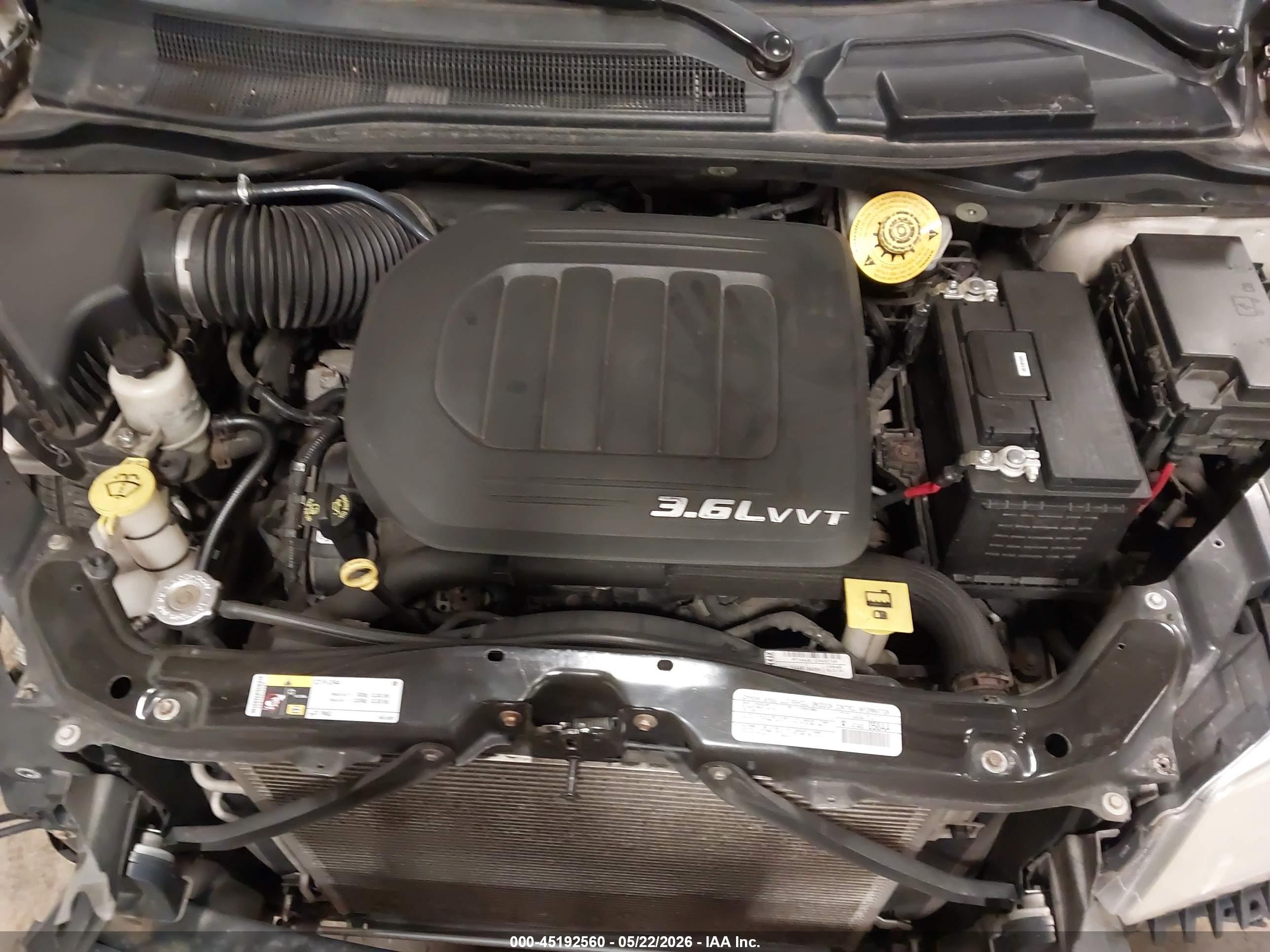 2014 Chrysler Town & Country Touring Золотой vin: 2C4RC1BG2ER399375