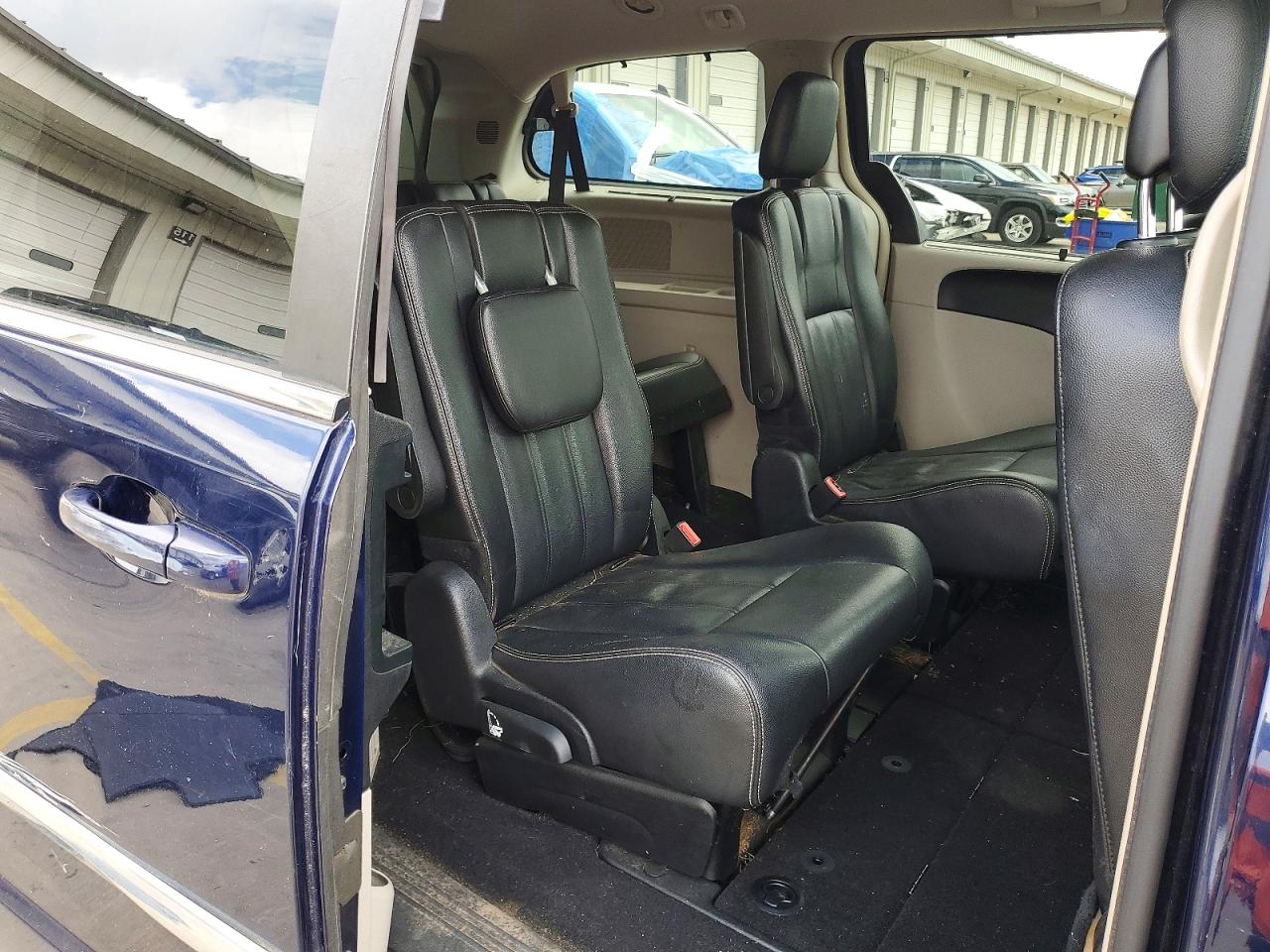2014 Chrysler Town & Country Touring Blue vin: 2C4RC1BG2ER408785
