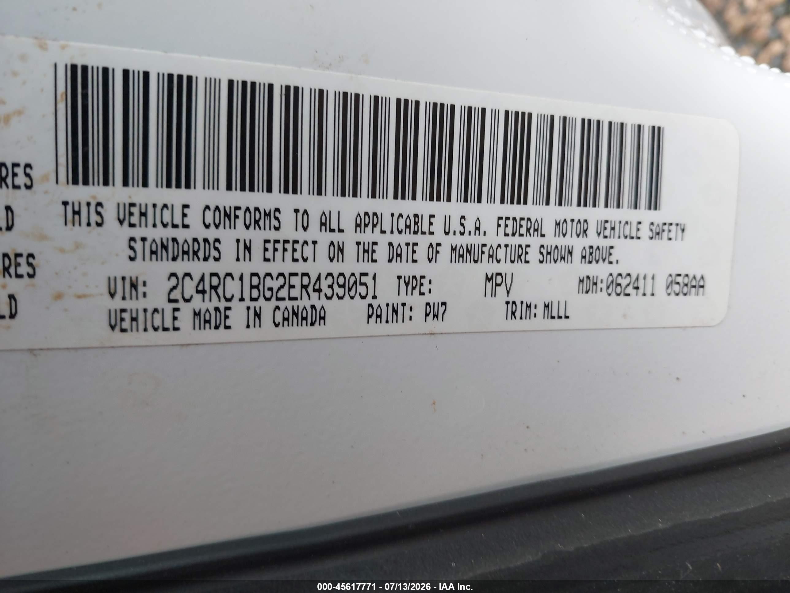2014 Chrysler Town & Country Touring White vin: 2C4RC1BG2ER439051
